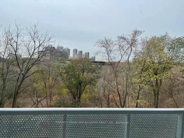 25 Adra Grado Way, #322