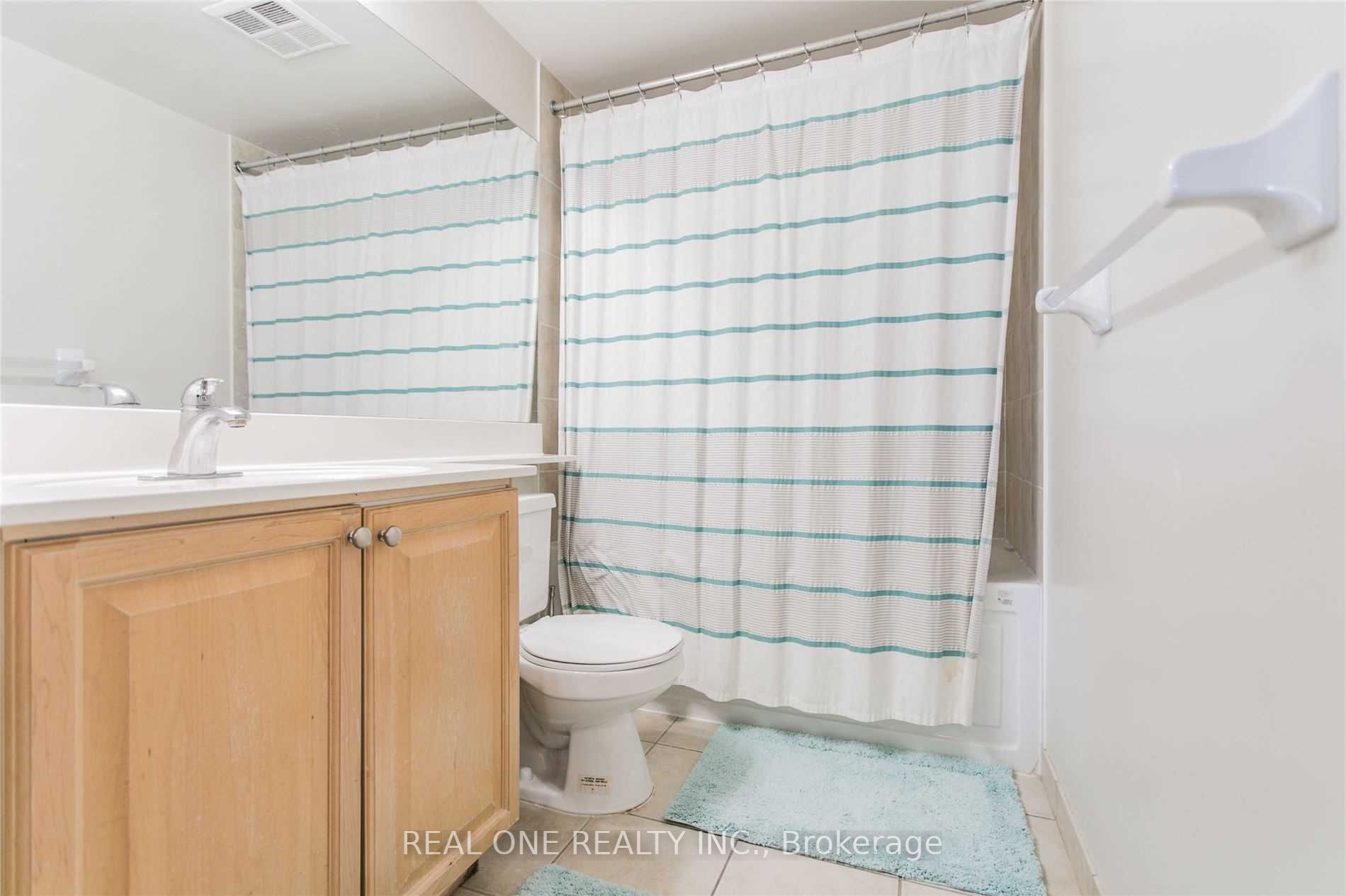 10 Northtown Way, #805