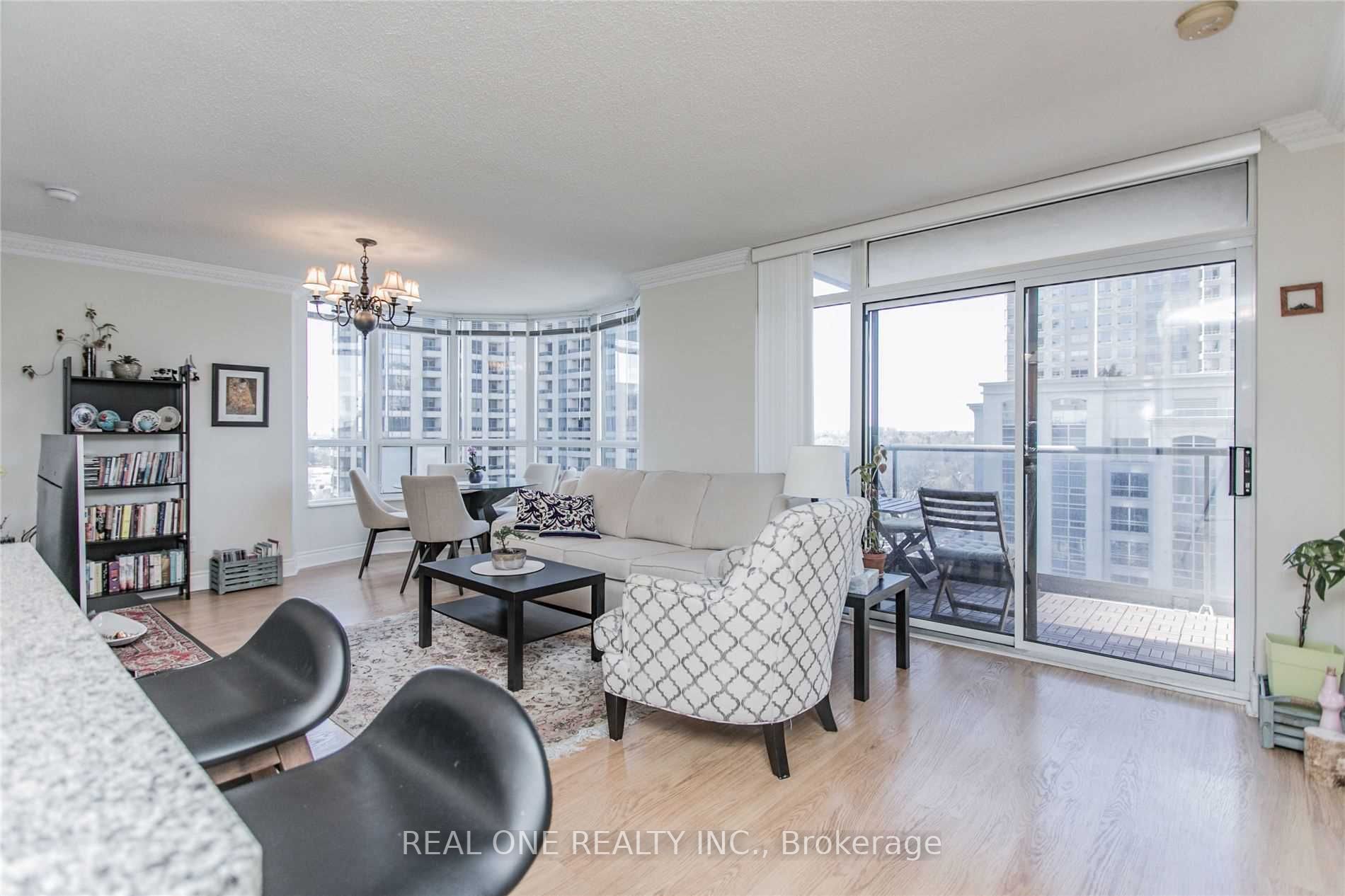 10 Northtown Way, #805