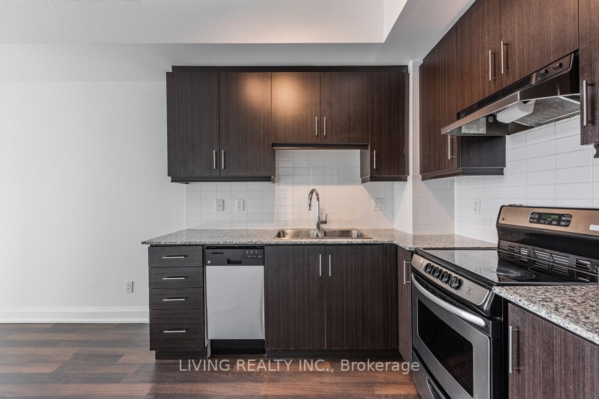 68 Canterbury Pl, #815