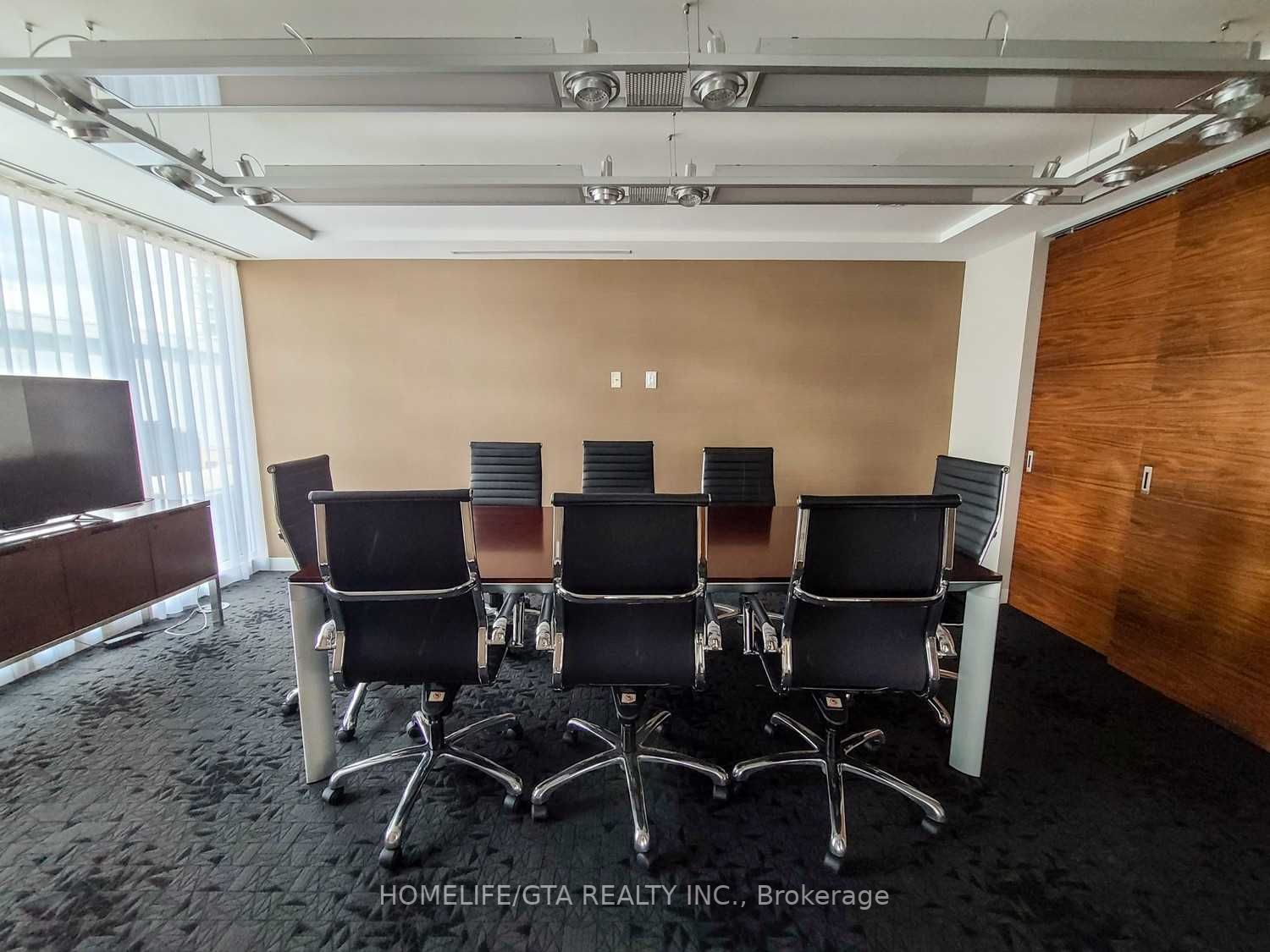 72 Esther Shiner Blvd, #321