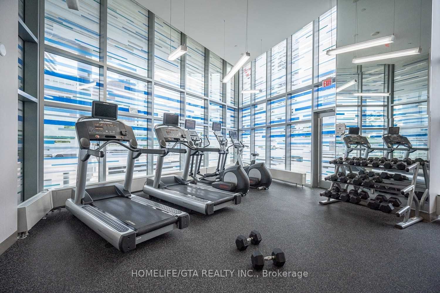 72 Esther Shiner Blvd, #321