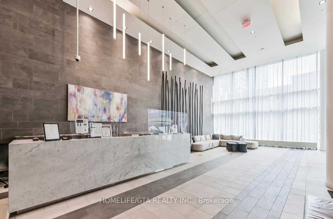 72 Esther Shiner Blvd, #321