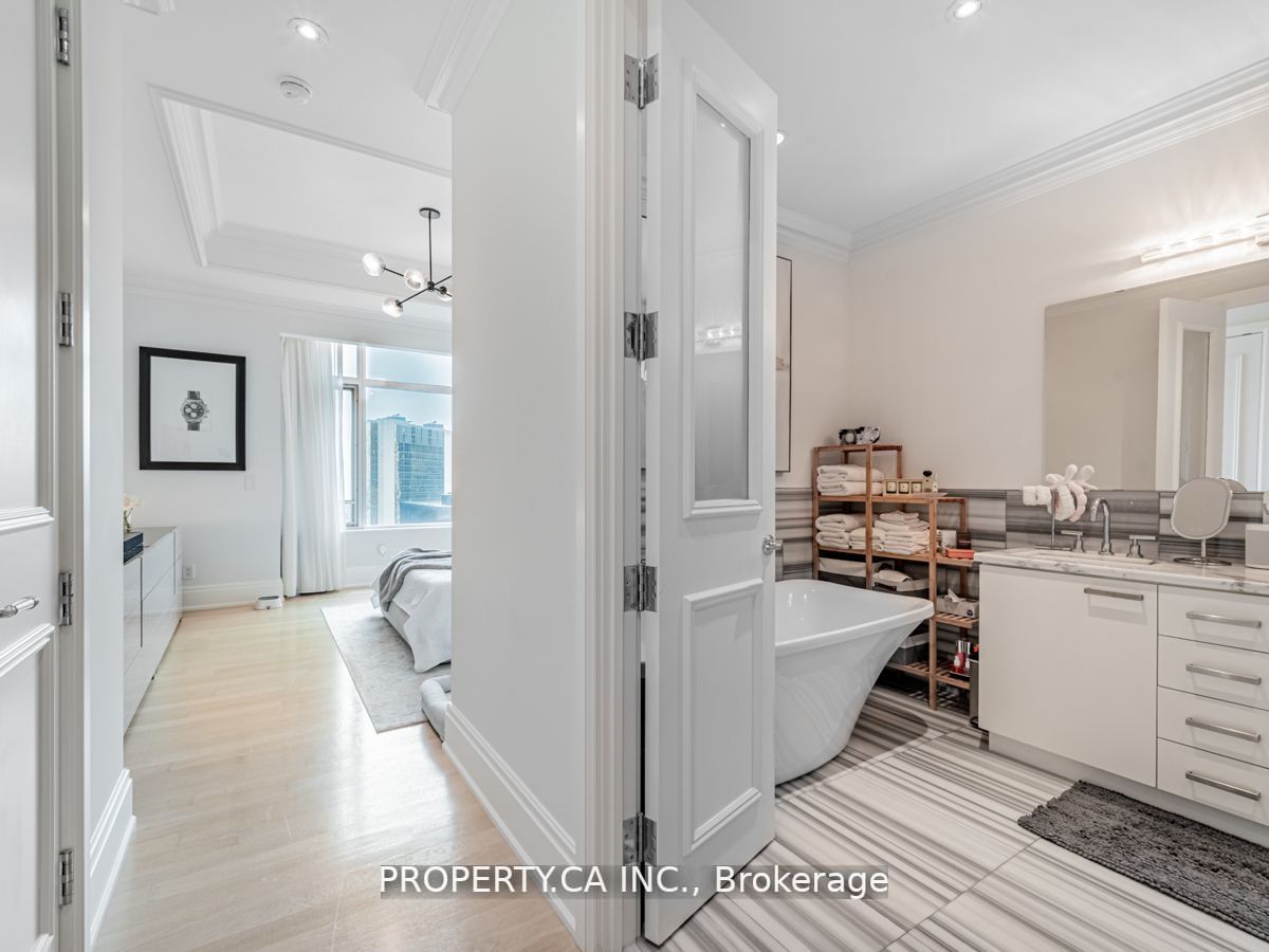 311 Bay St, #3504