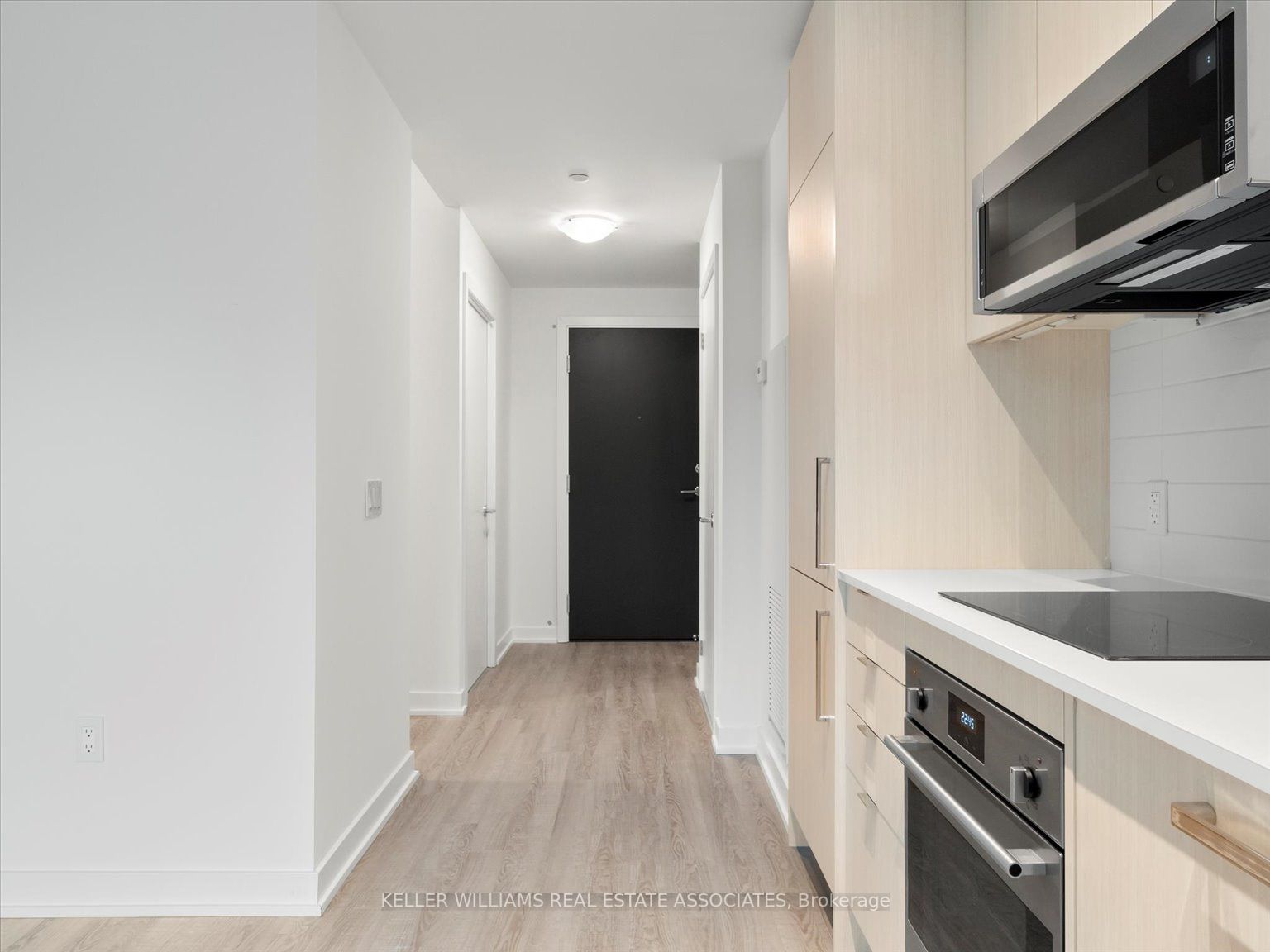 250 Lawrence Ave W, #402