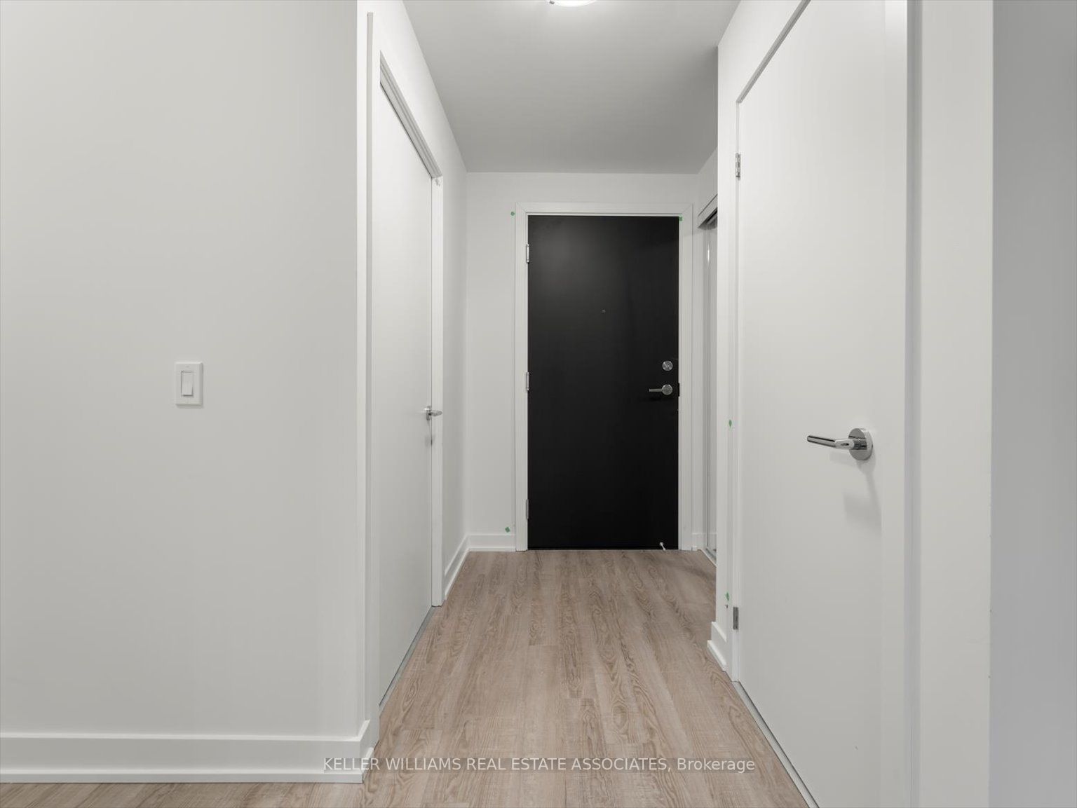 250 Lawrence Ave W, #402
