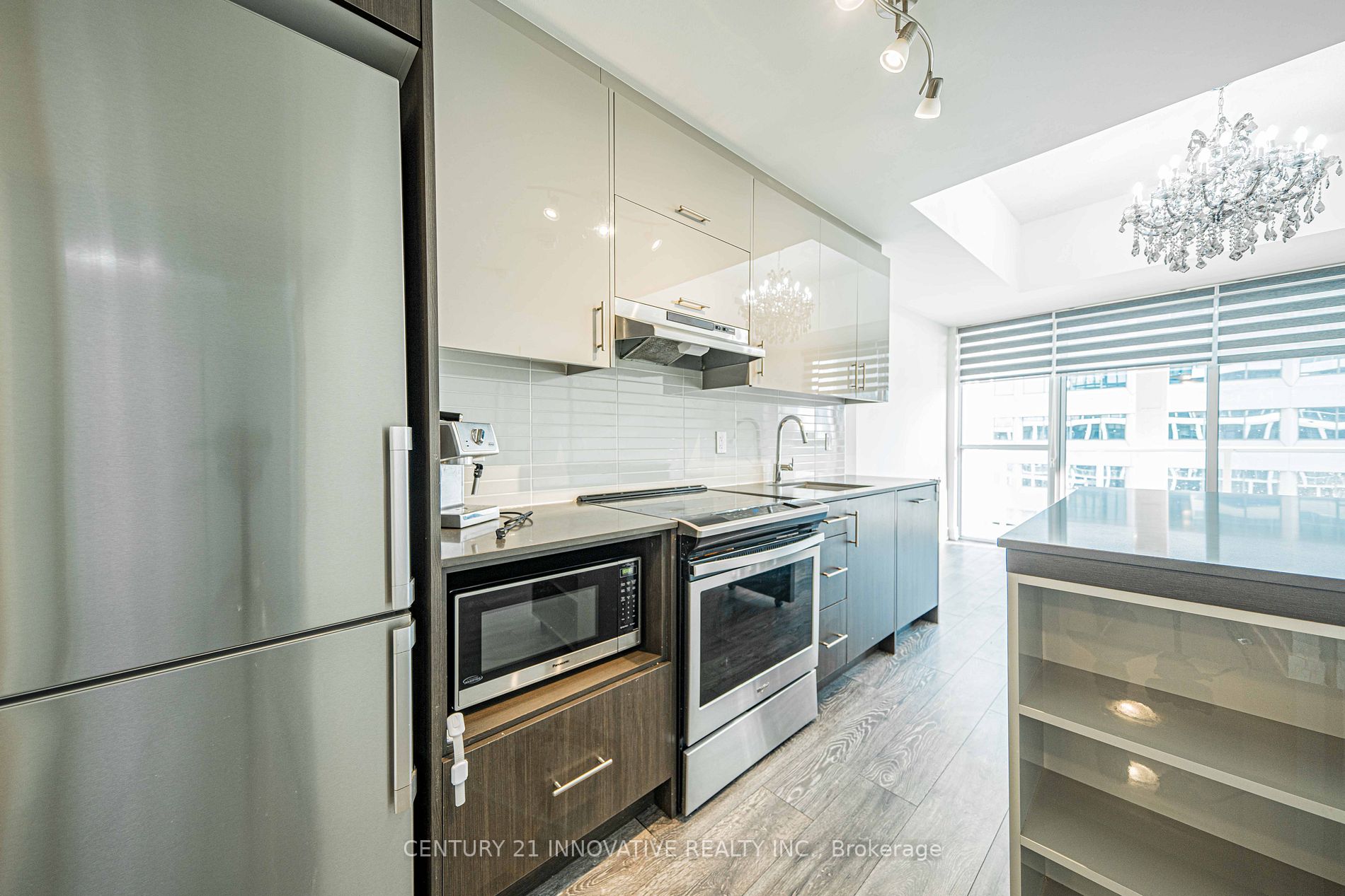 180 Fairview Mall Drive, #517