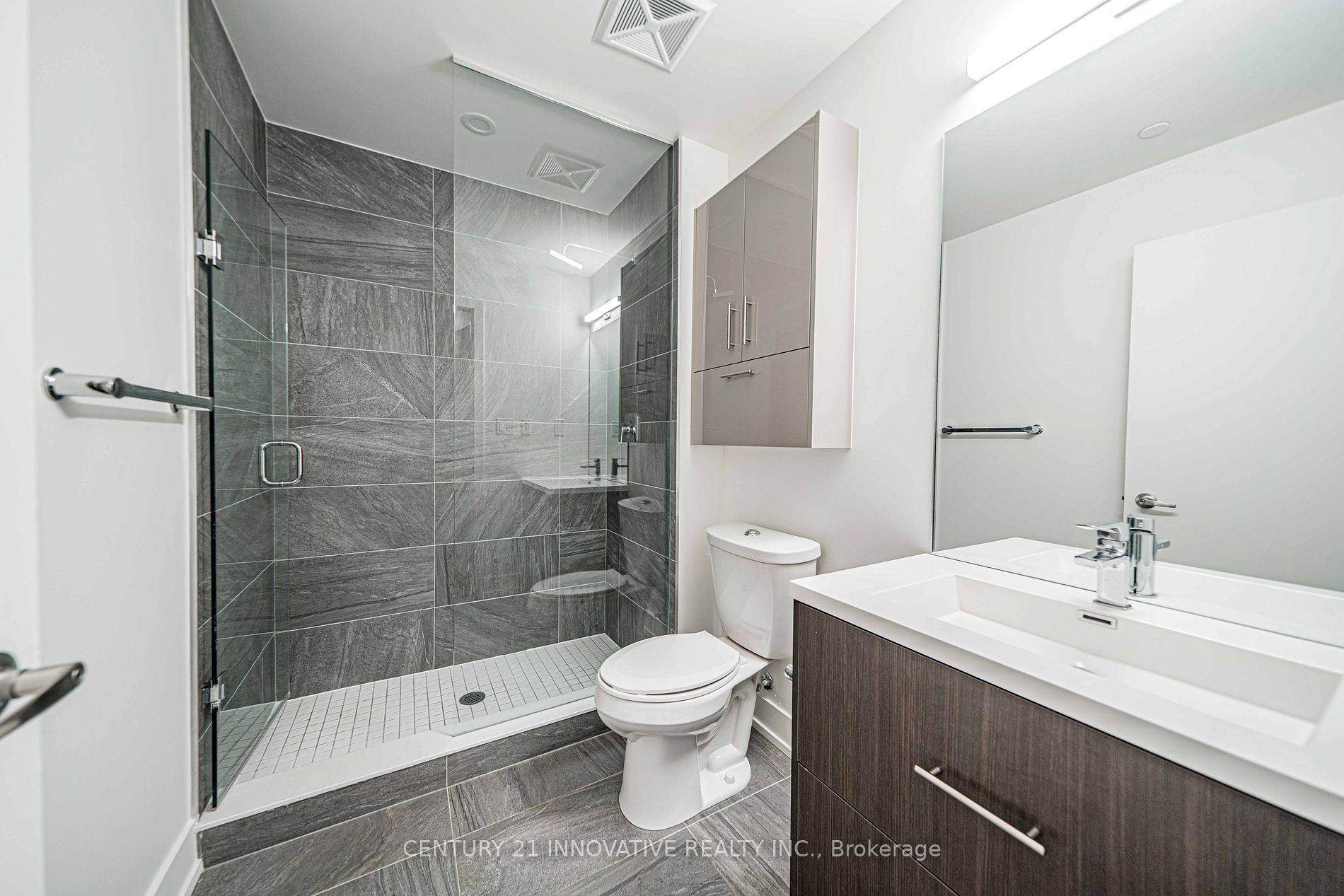 180 Fairview Mall Drive, #517