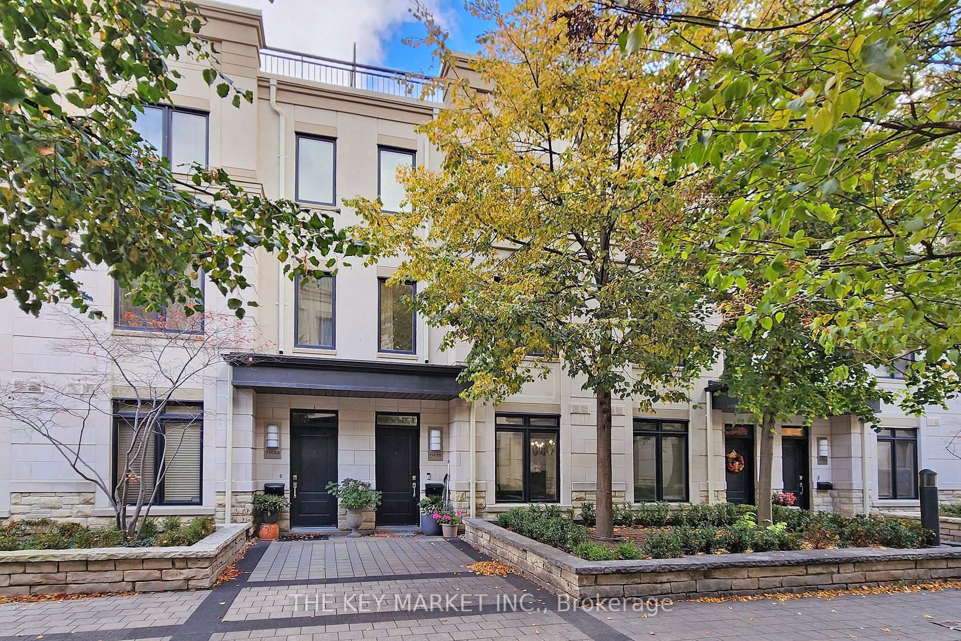 9 Oakburn Cres, #Th35