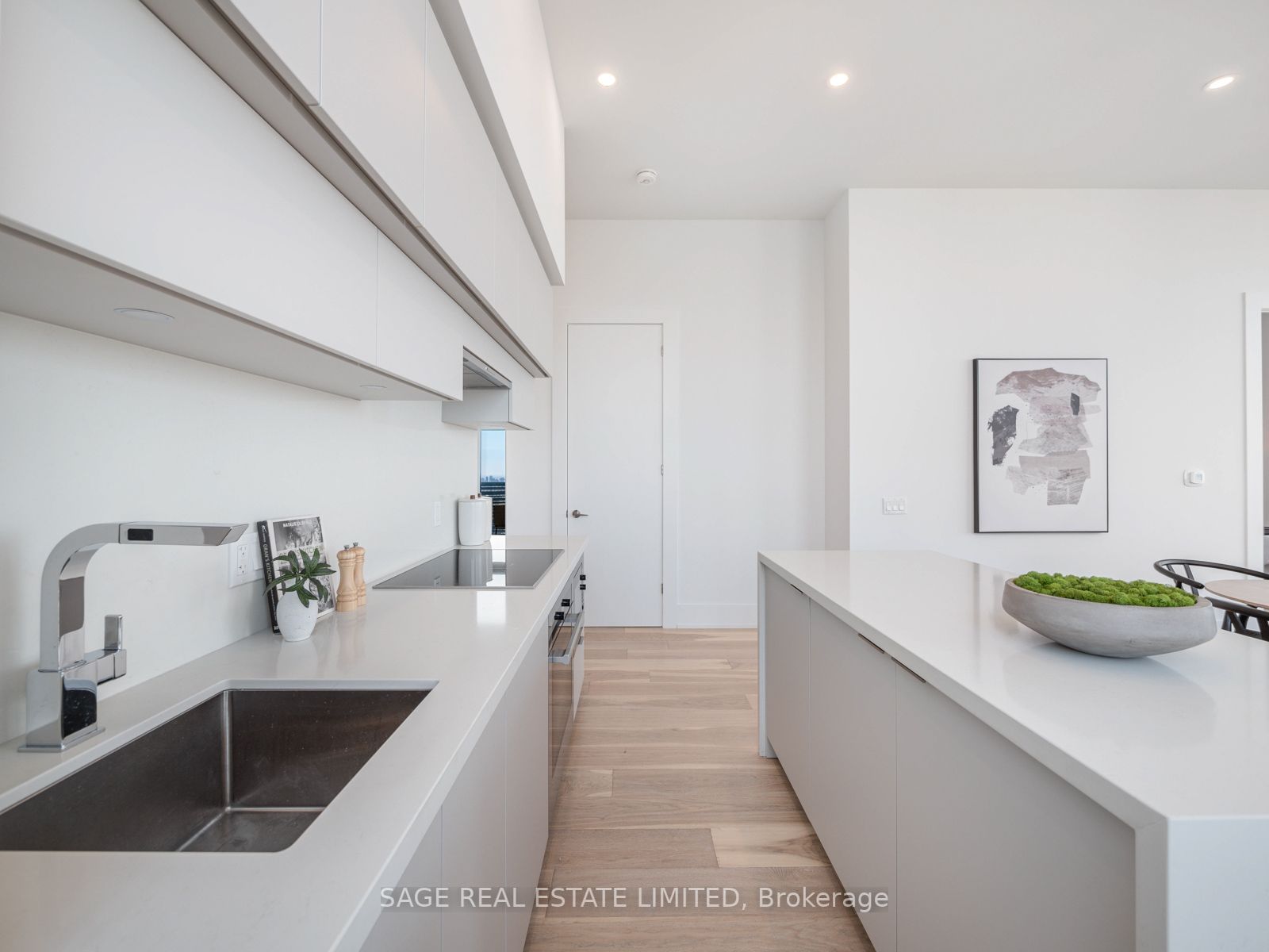 39 Roehampton Ave, #4602