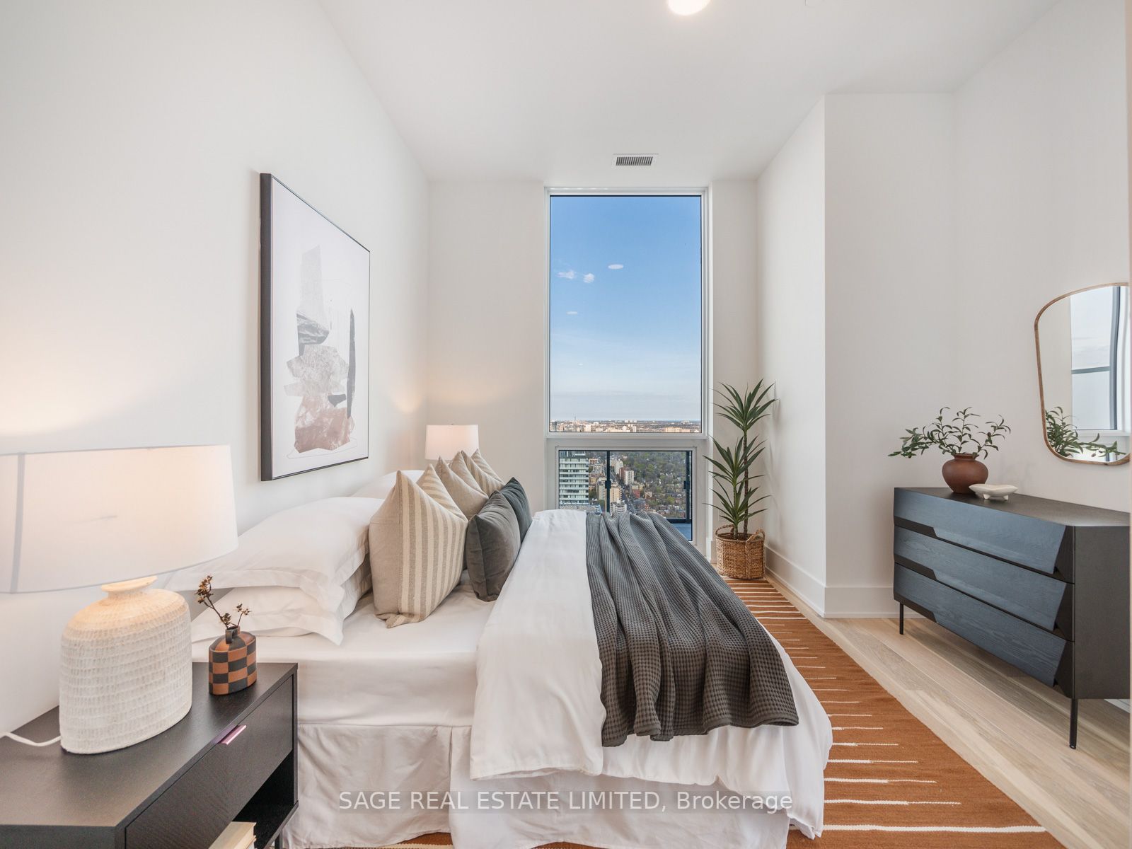 39 Roehampton Ave, #4602