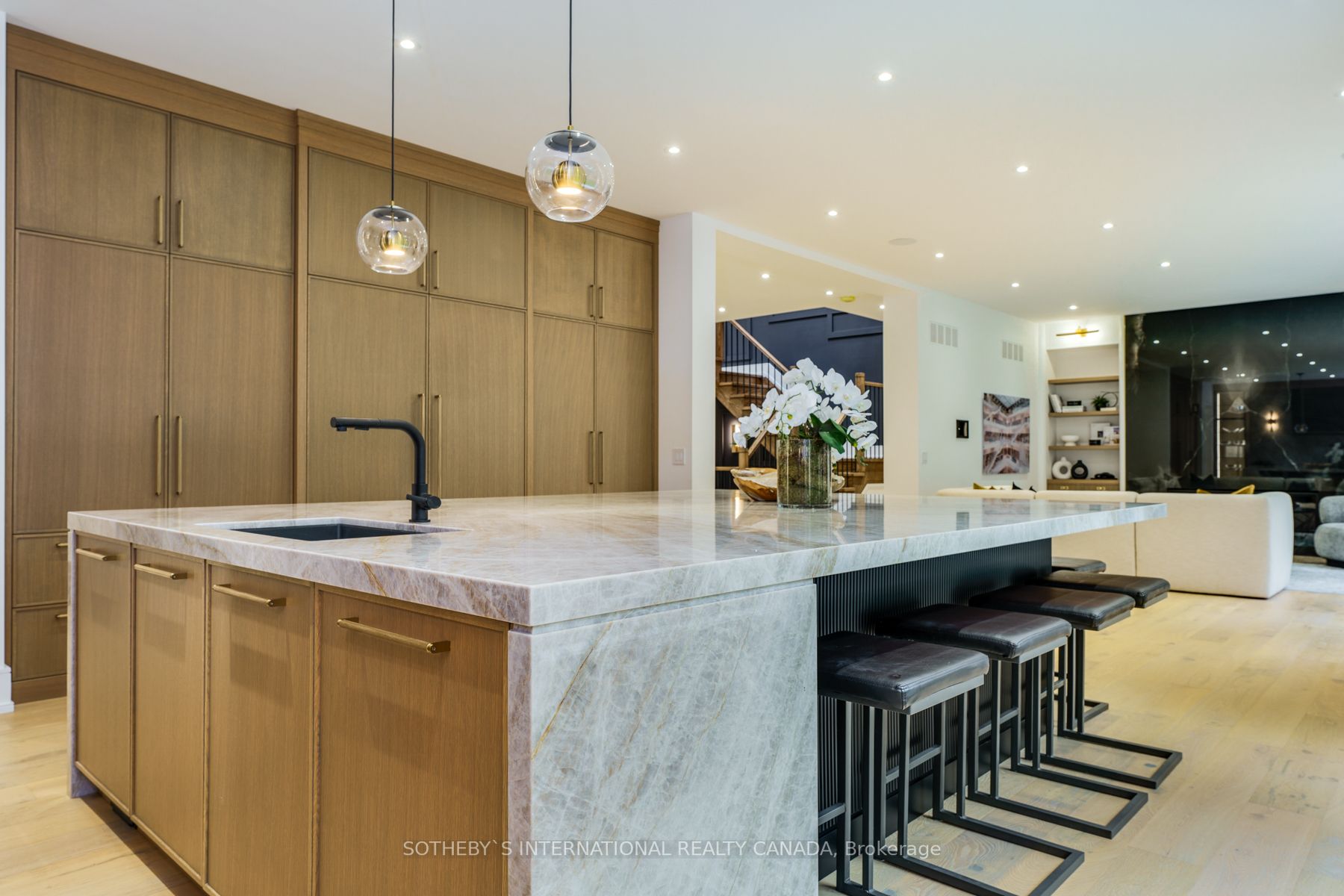 19 Devondale Ave