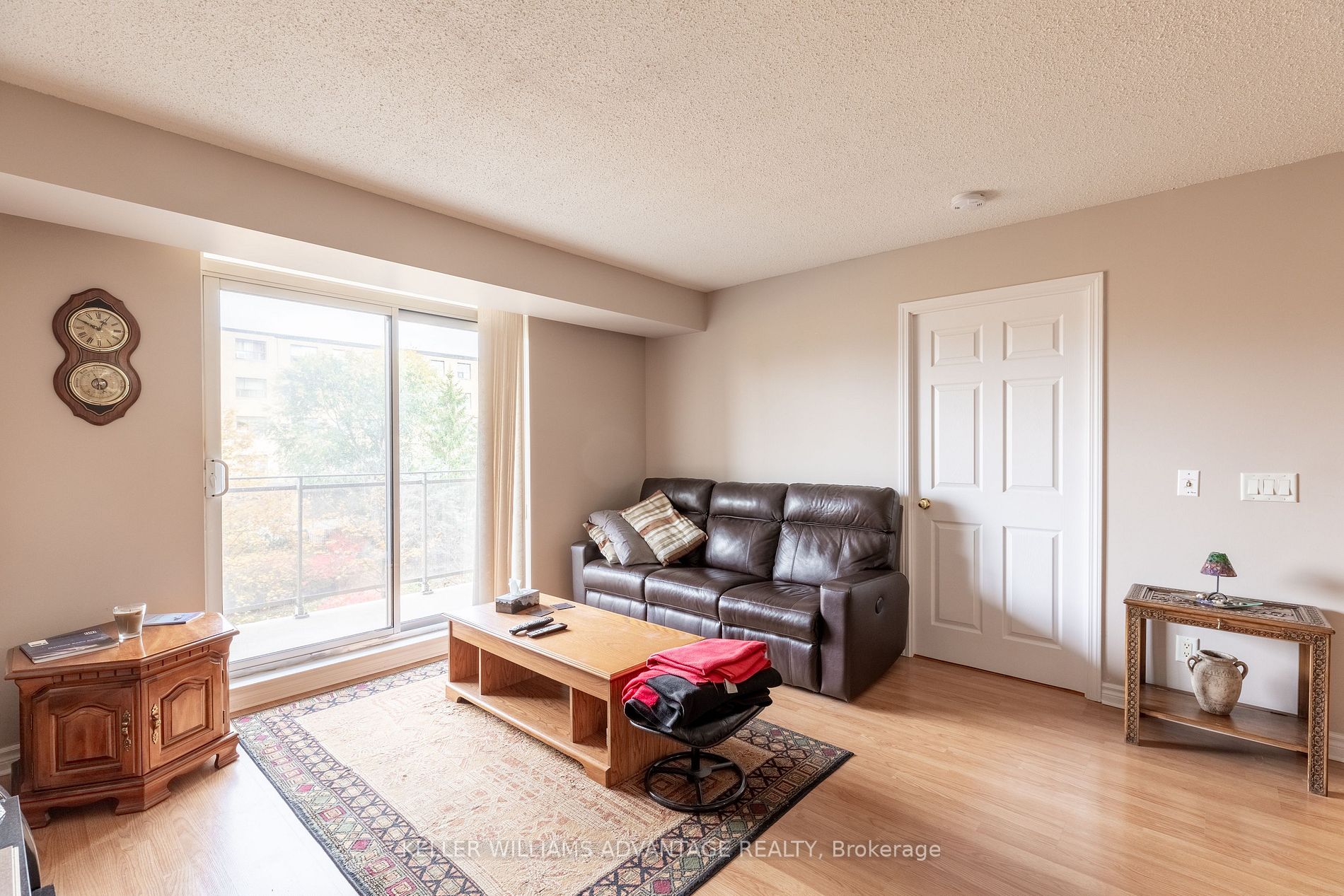 1730 Eglinton Ave E, #301