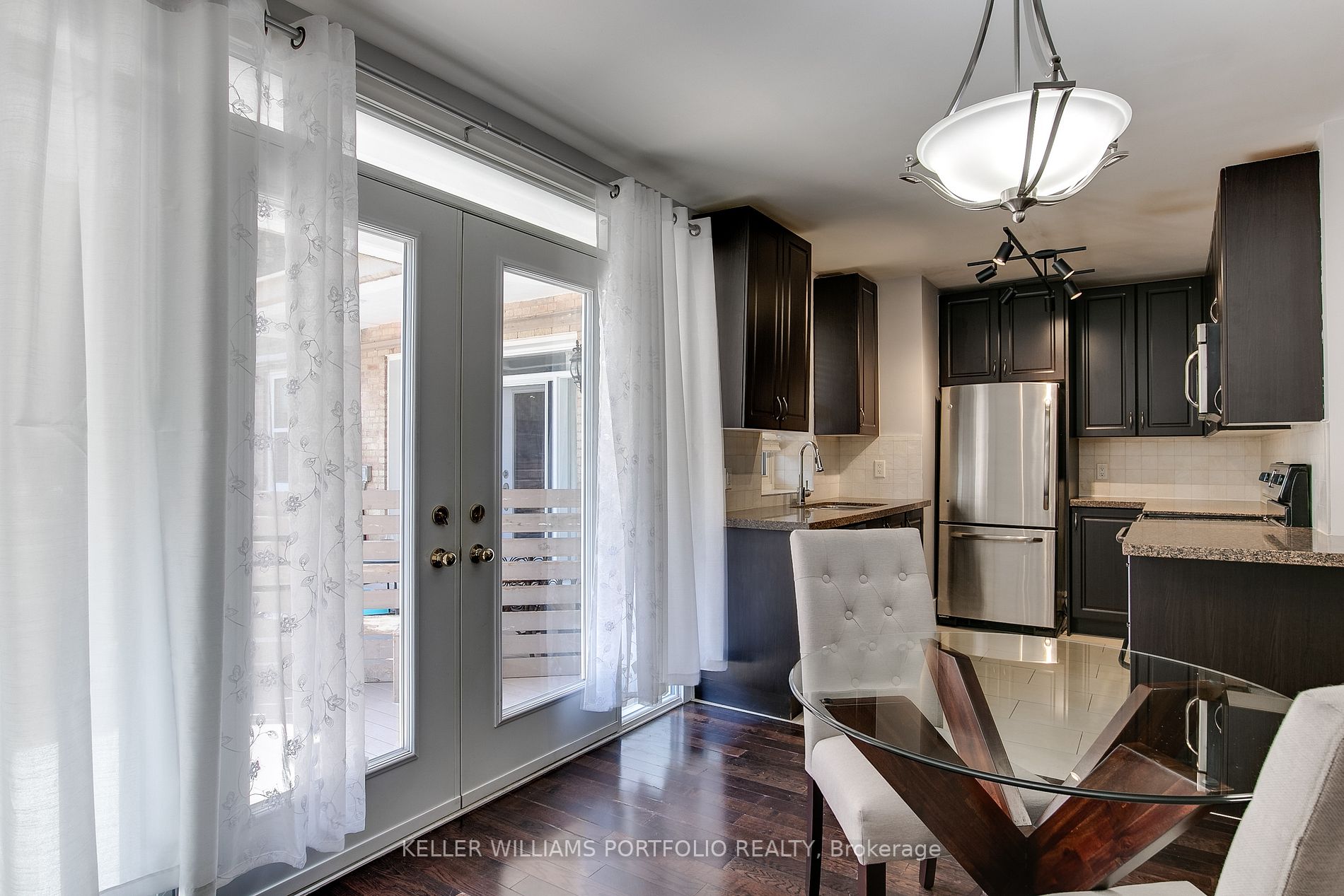 2603 Bathurst St, #108