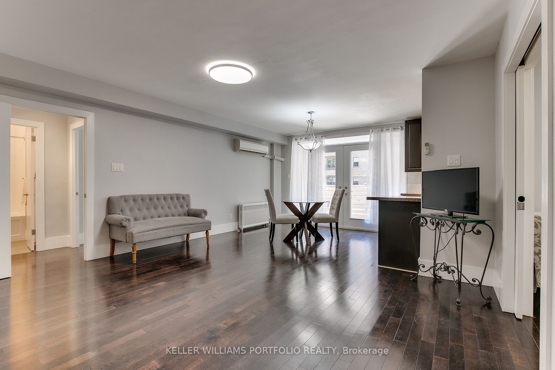 2603 Bathurst St, #108