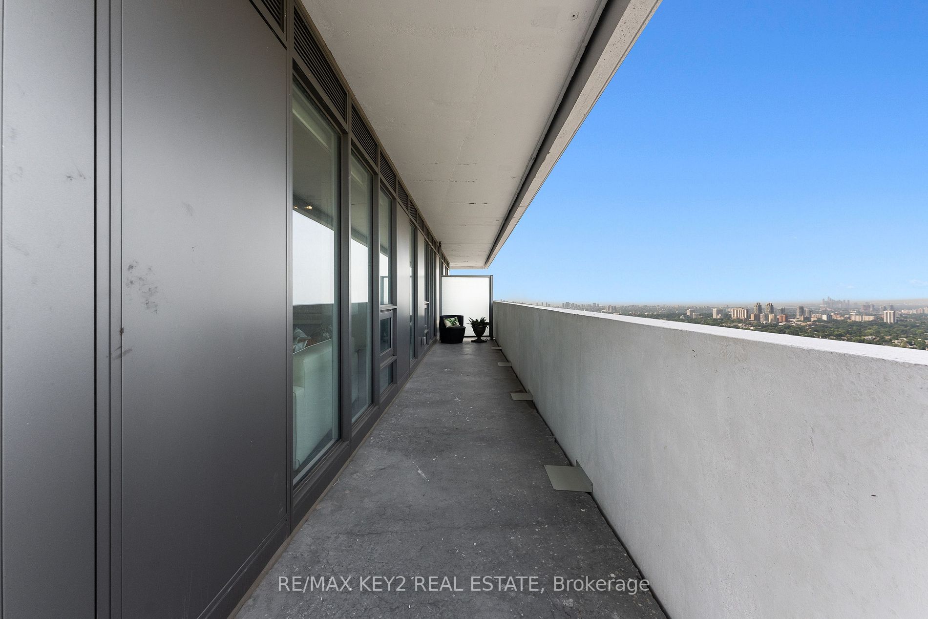 2221 Yonge St, #4509