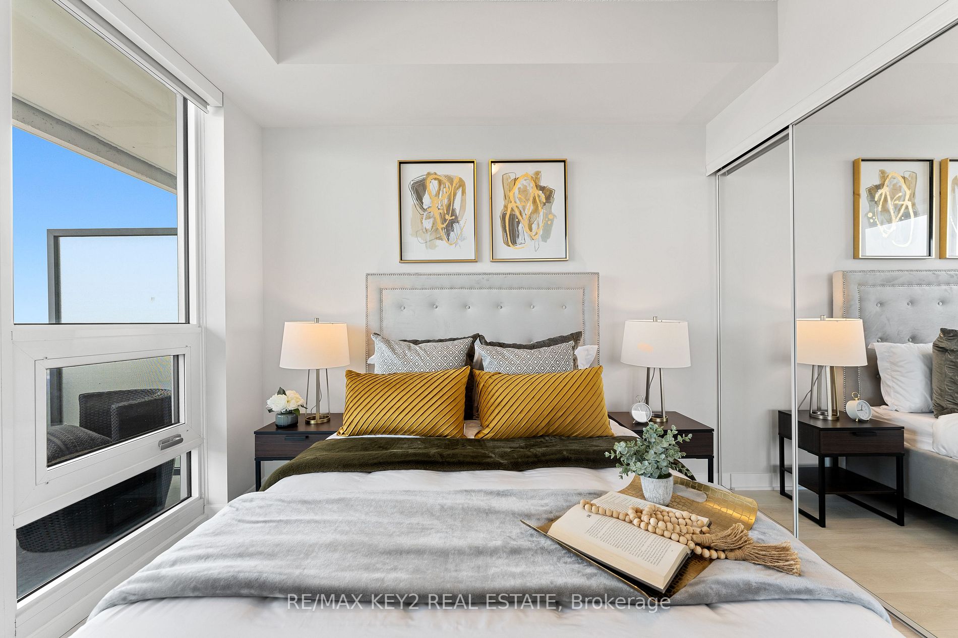 2221 Yonge St, #4509