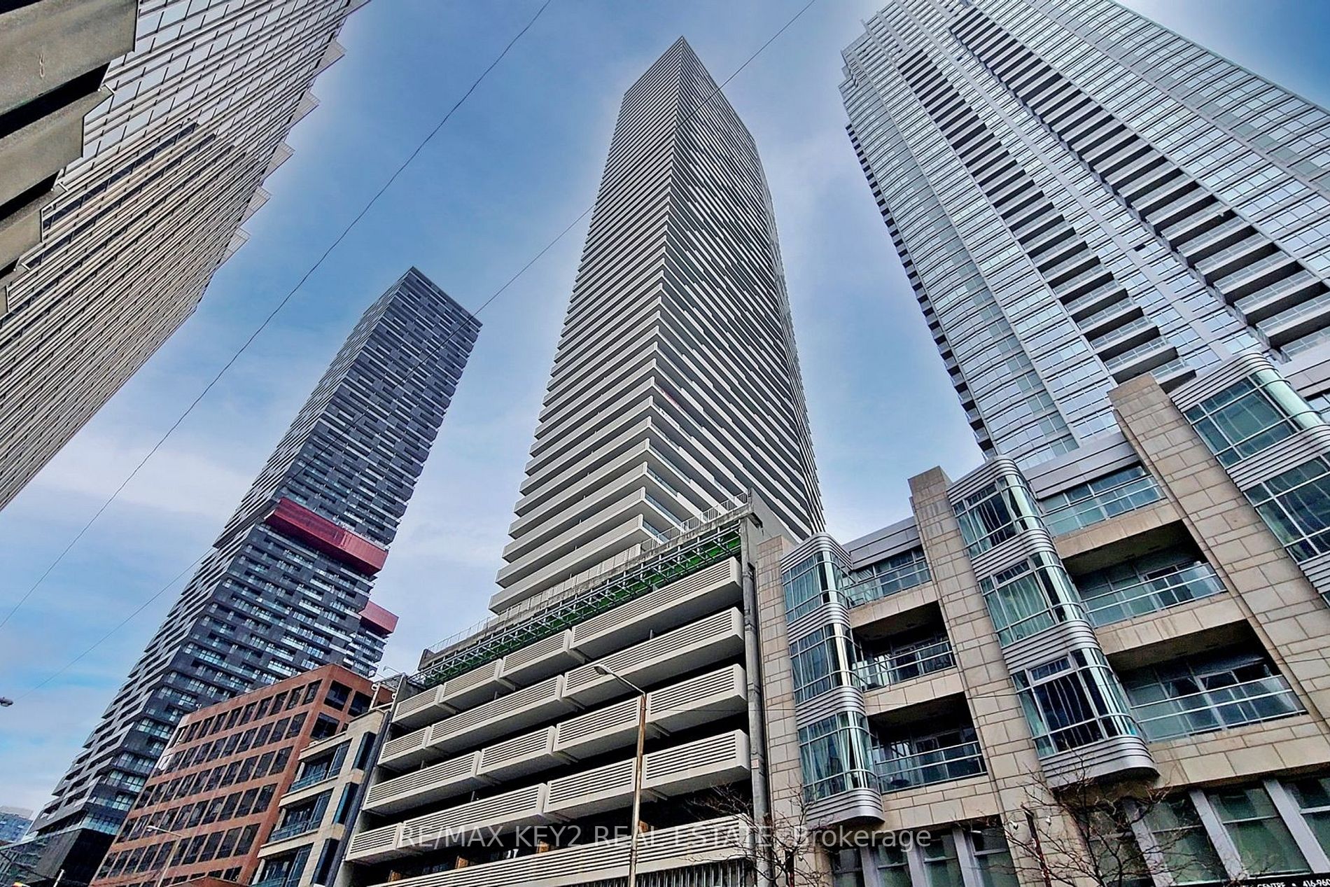 2221 Yonge St, #4509