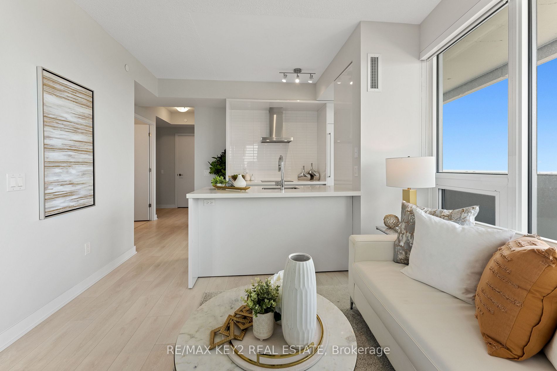 2221 Yonge St, #4509