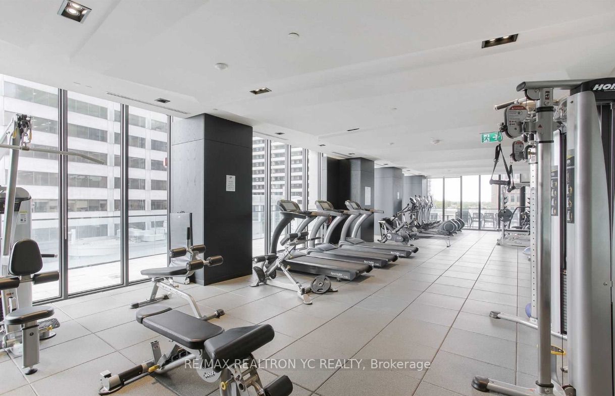 8 Eglinton Ave E, #4801
