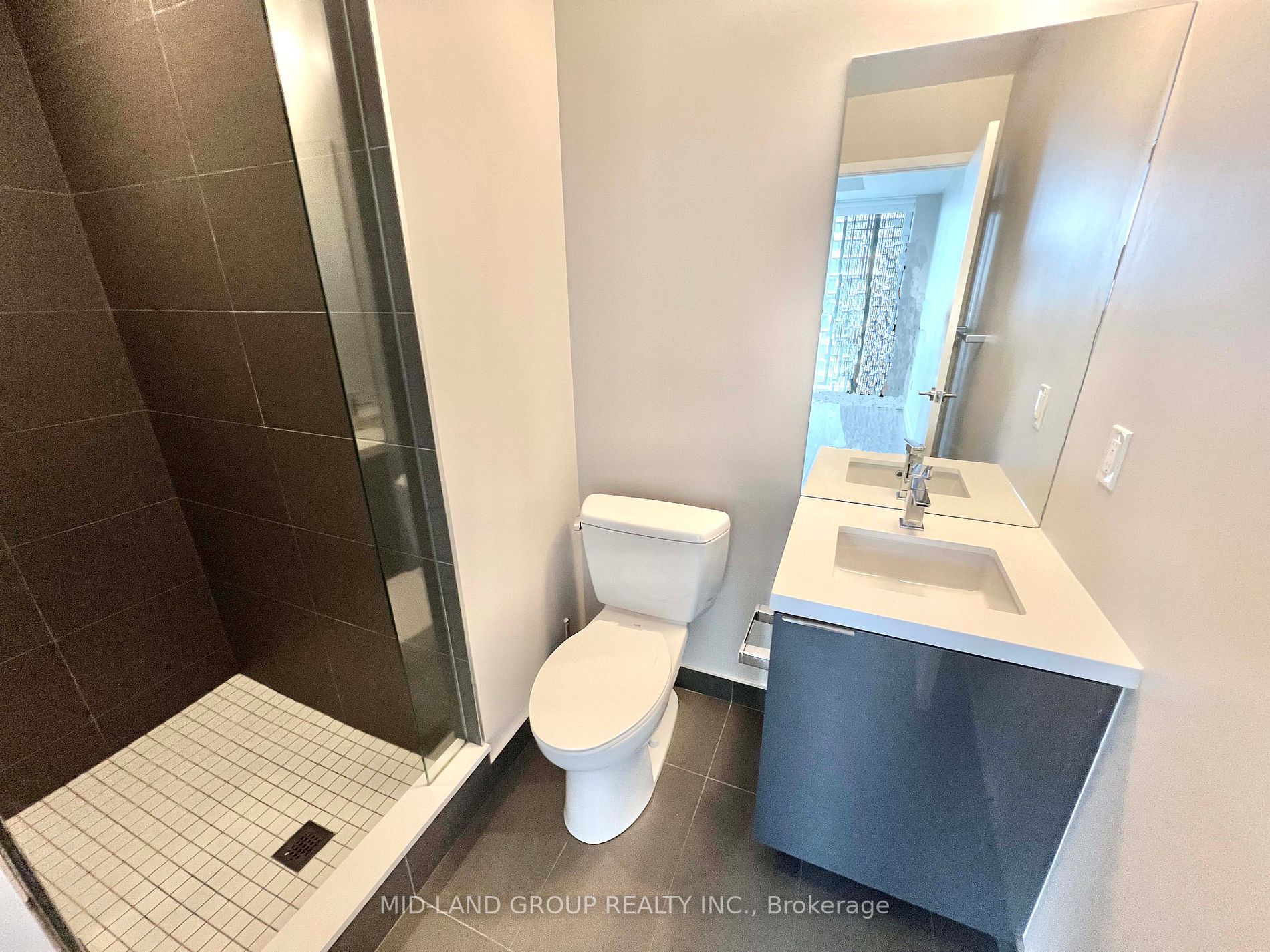 8 Eglinton Ave E, #2712
