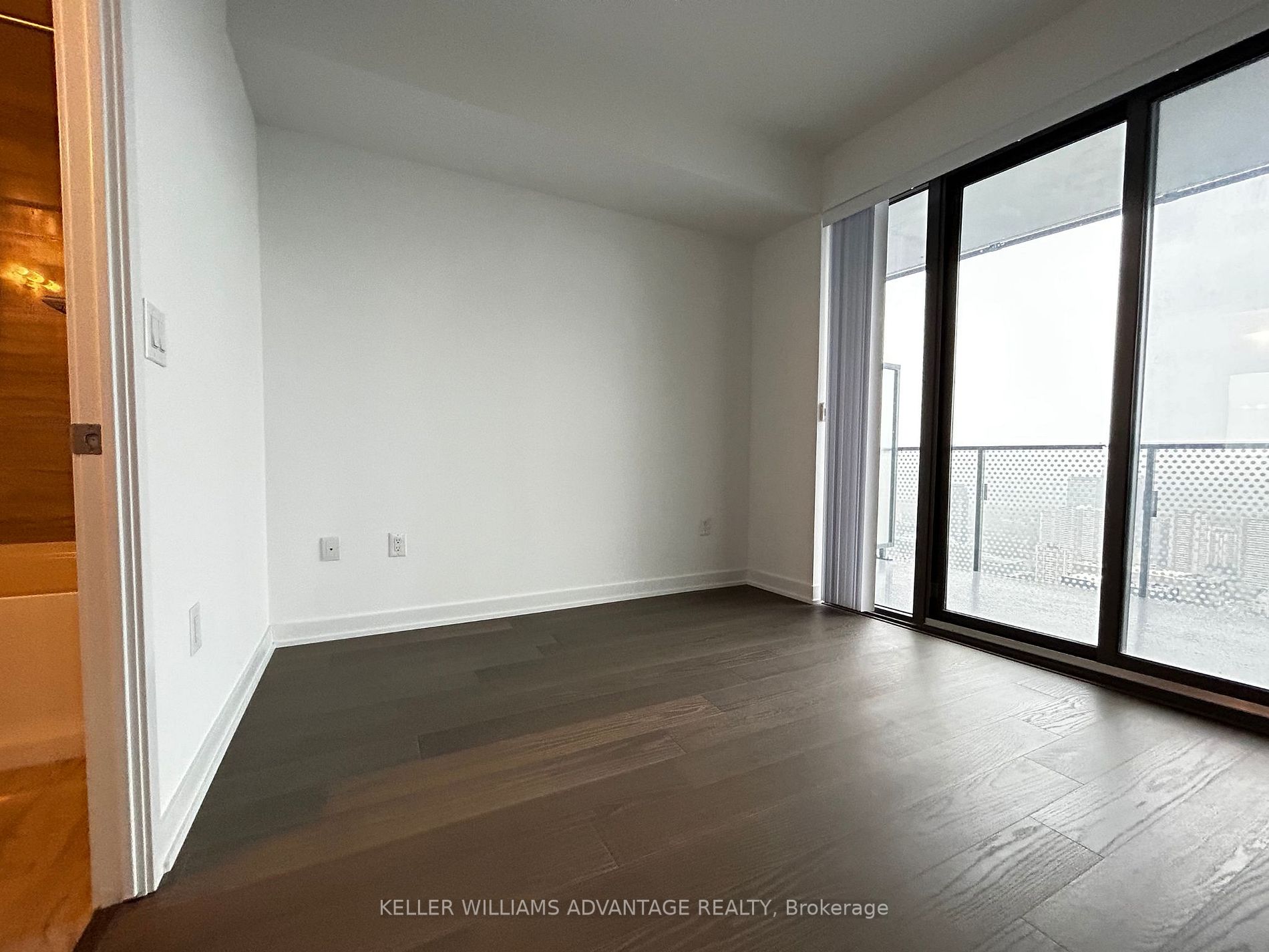 11 Wellesley St. W St W, #5402