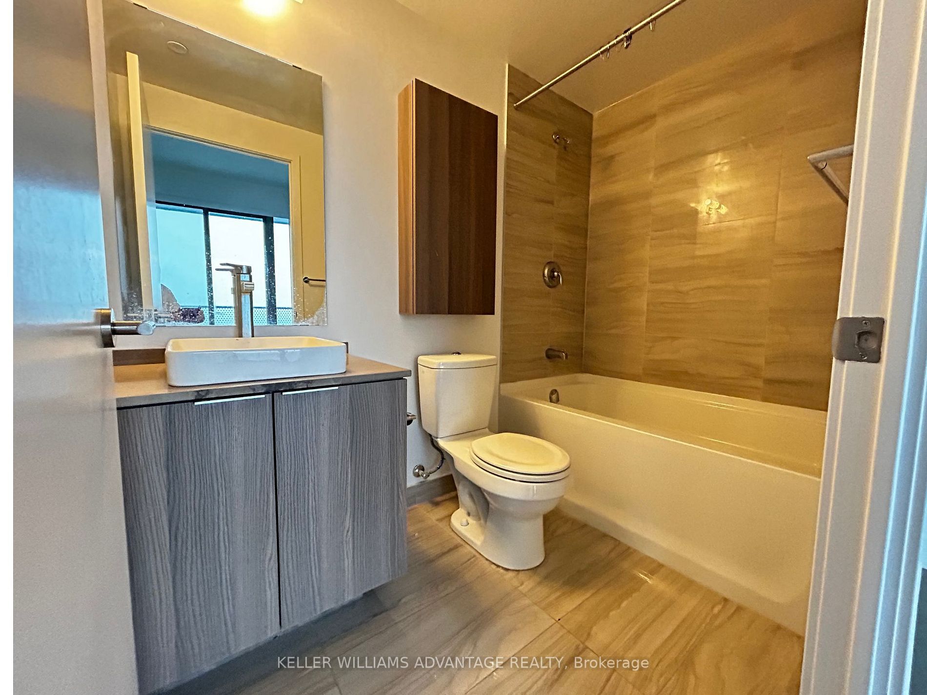 11 Wellesley St. W St W, #5402