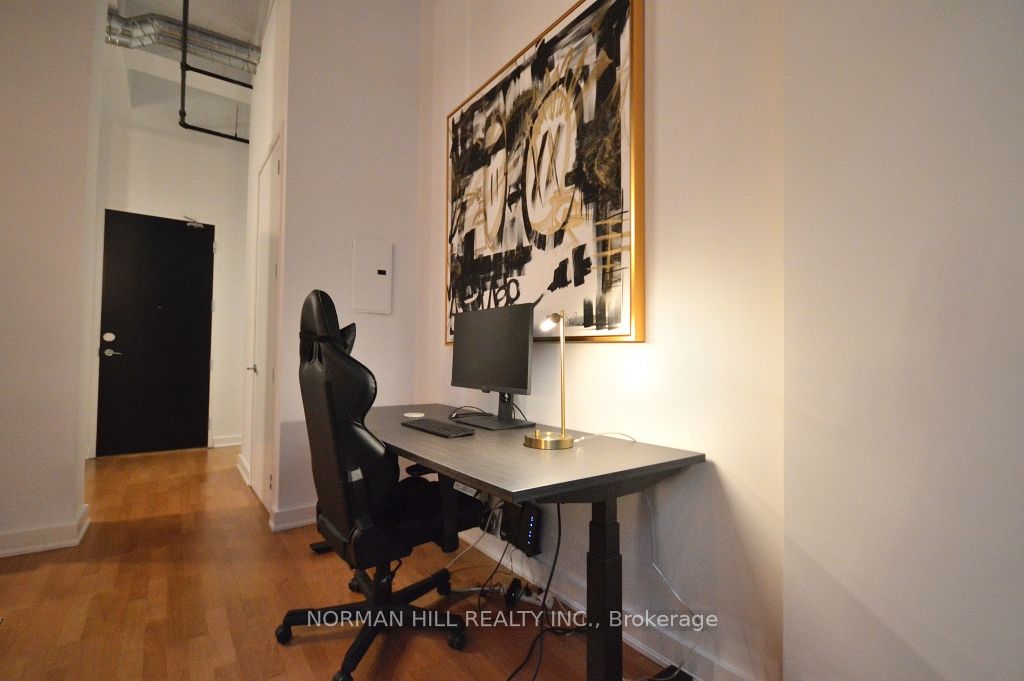 43 Hanna Ave, #336