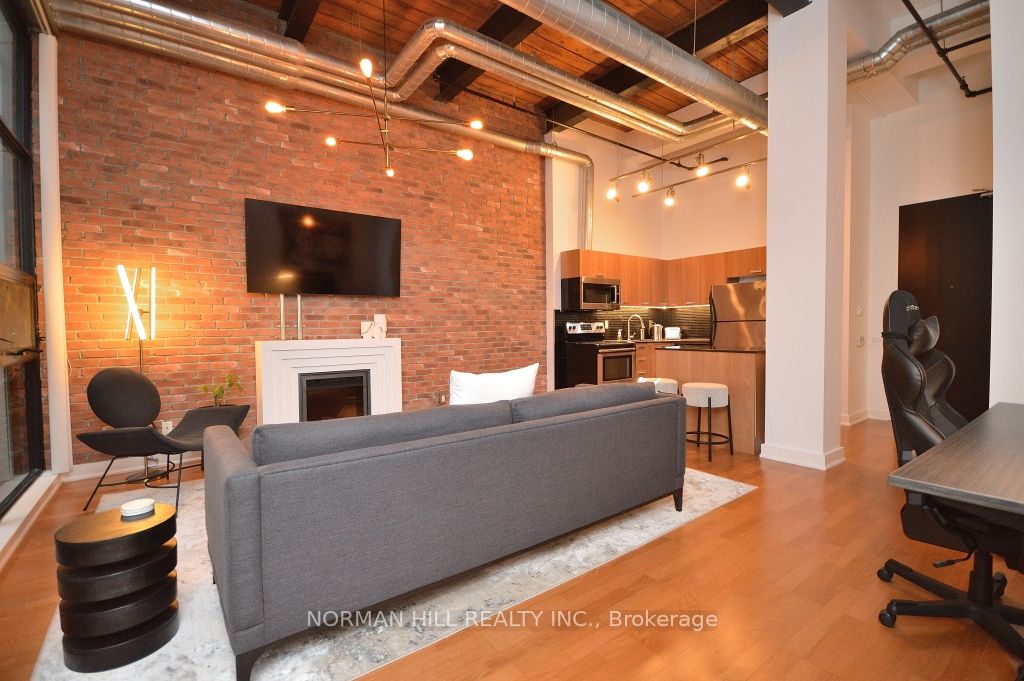 43 Hanna Ave, #336