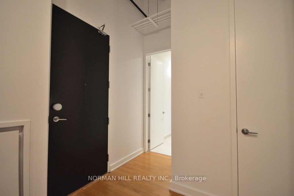 43 Hanna Ave, #336