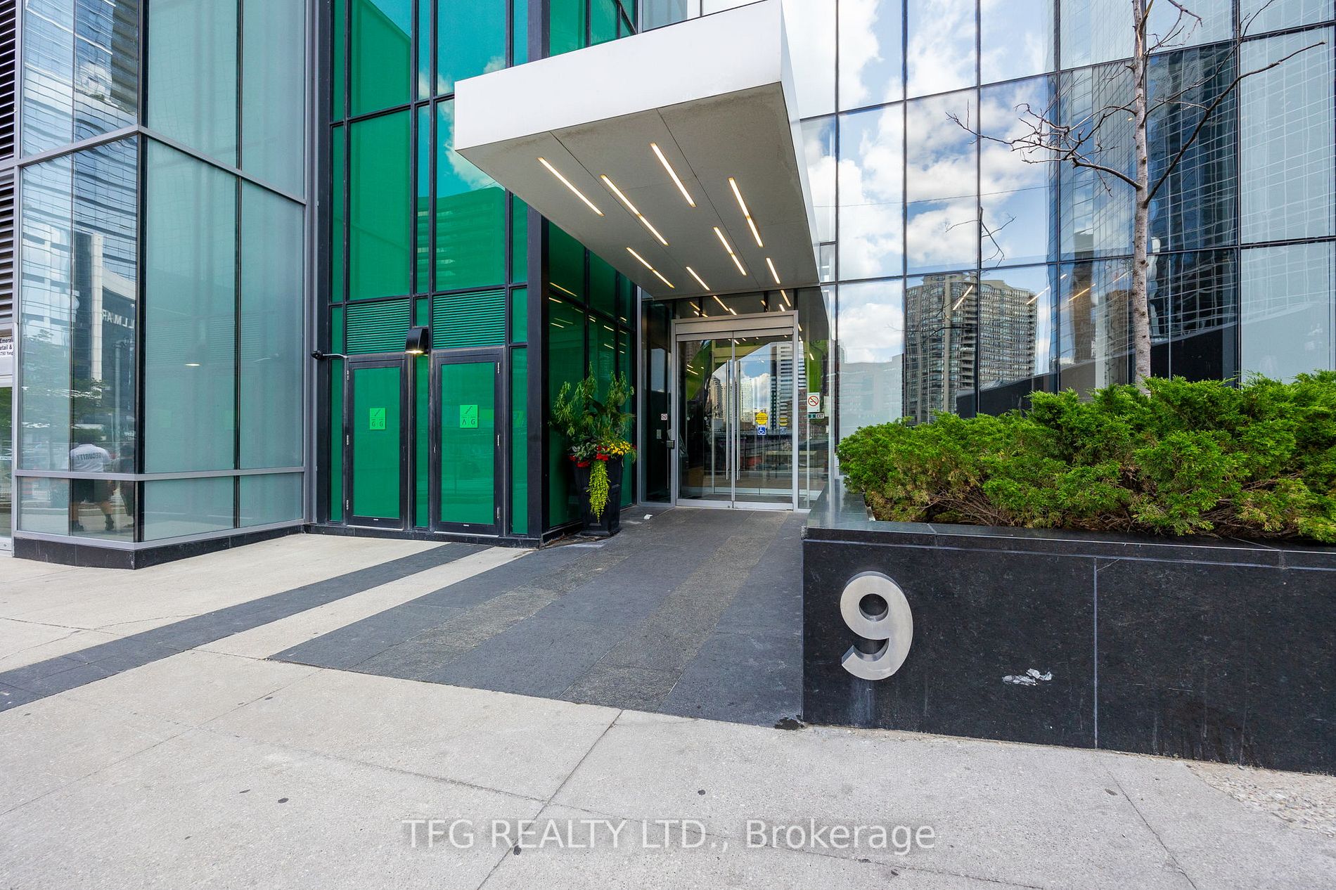9 Bogert Ave, #2804
