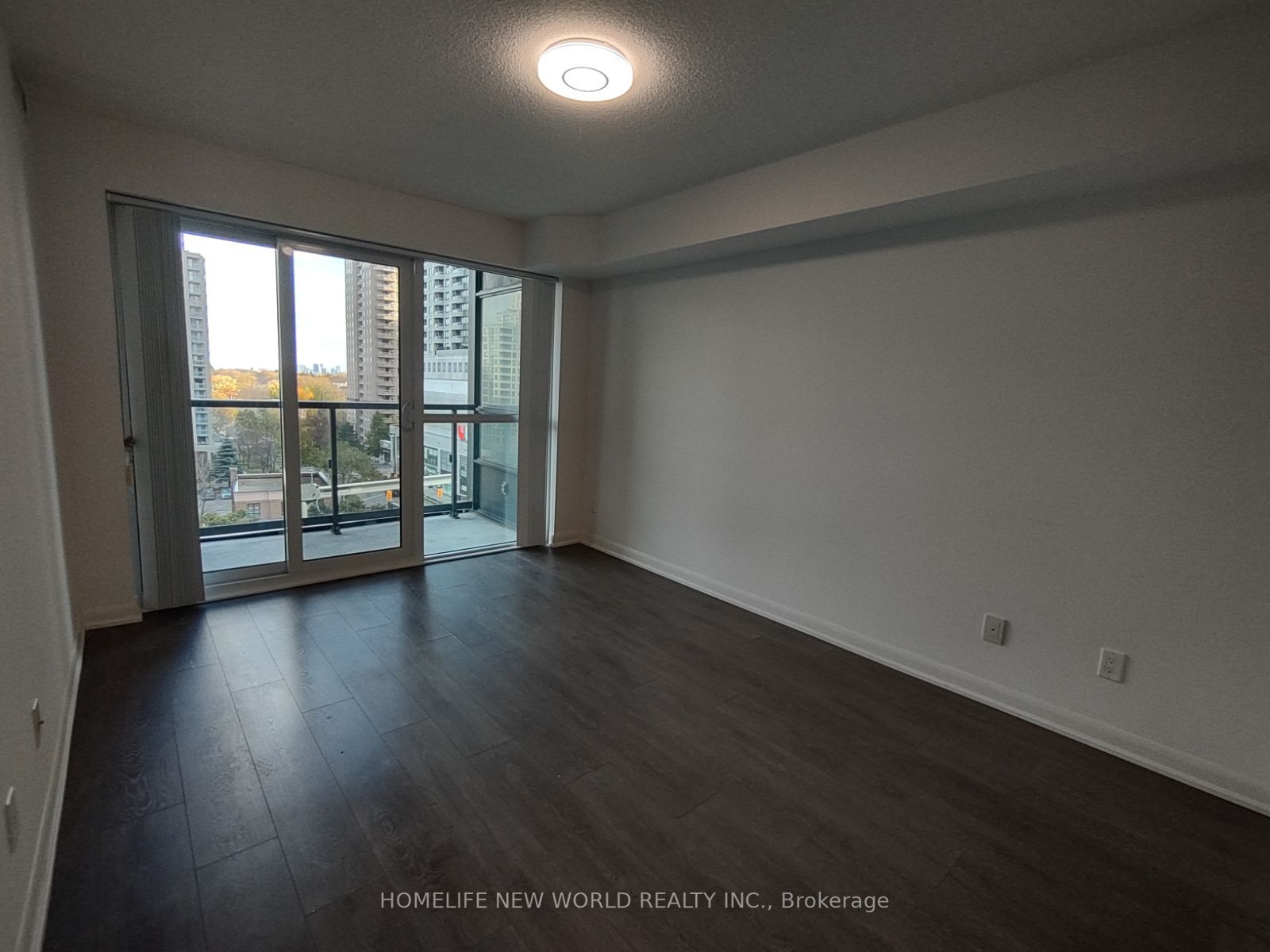5162 Yonge St, #608