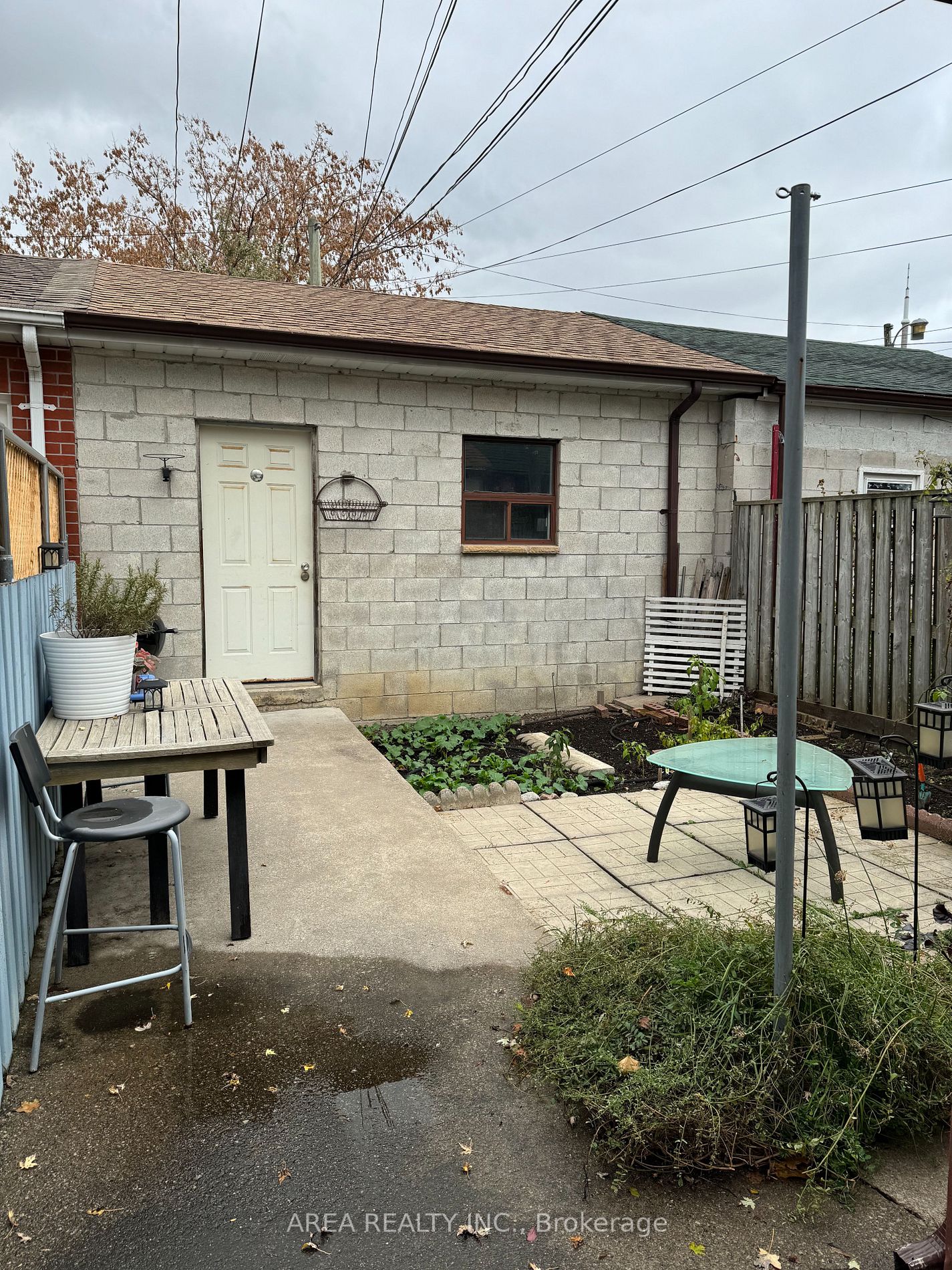 141 Palmerston Ave