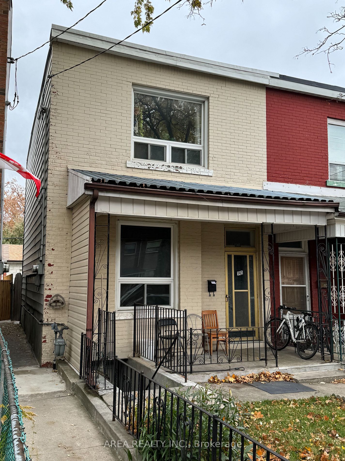 141 Palmerston Ave