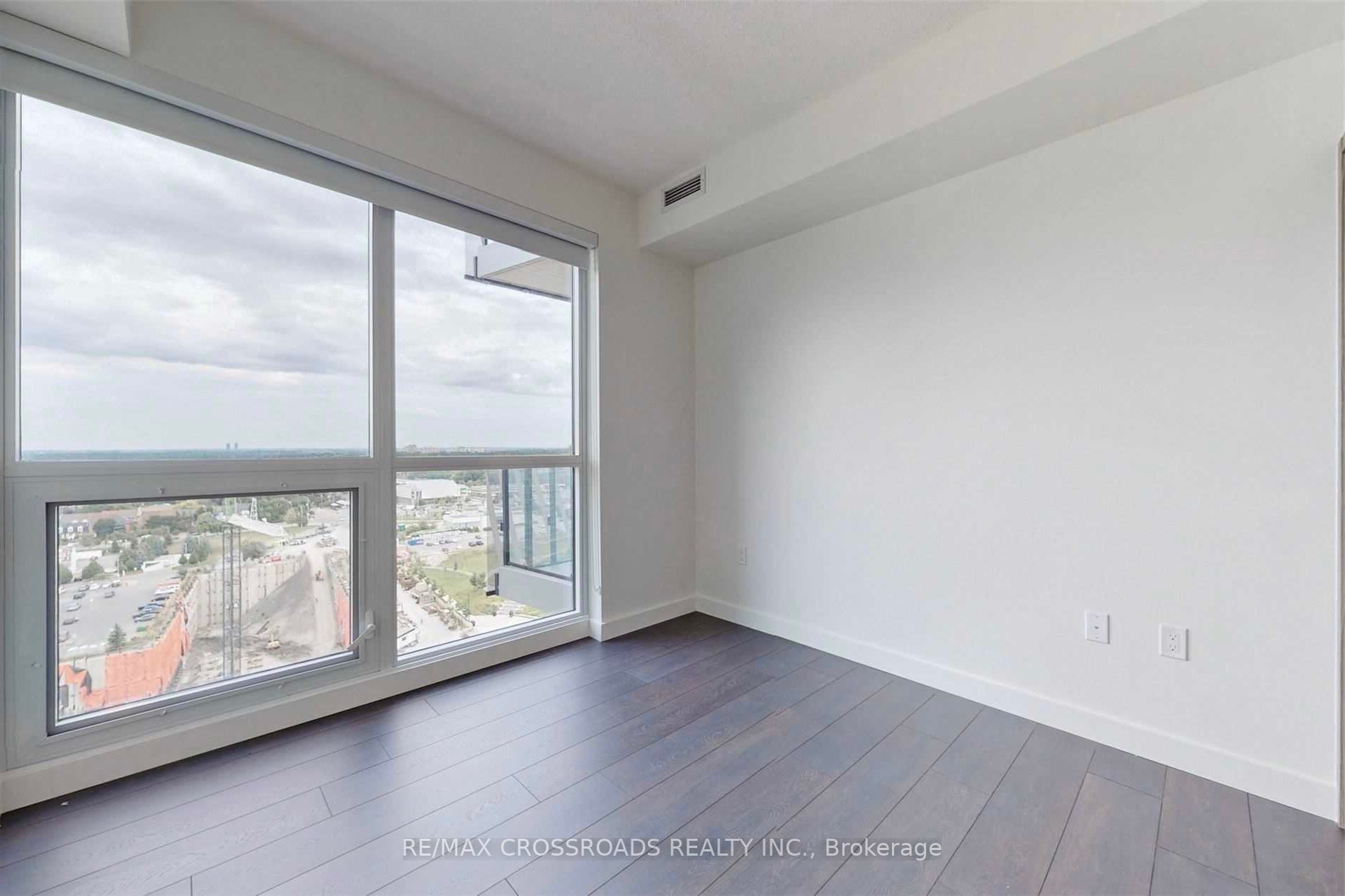 85 Mcmahon Dr, #2509