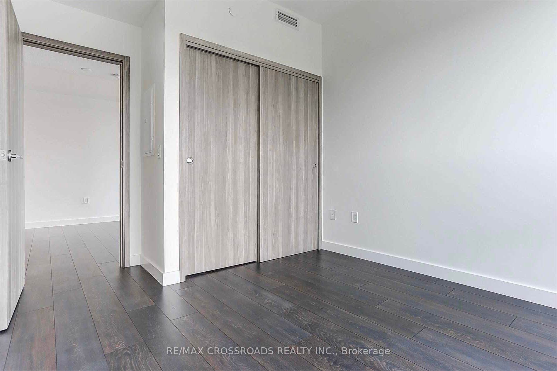 85 Mcmahon Dr, #2509