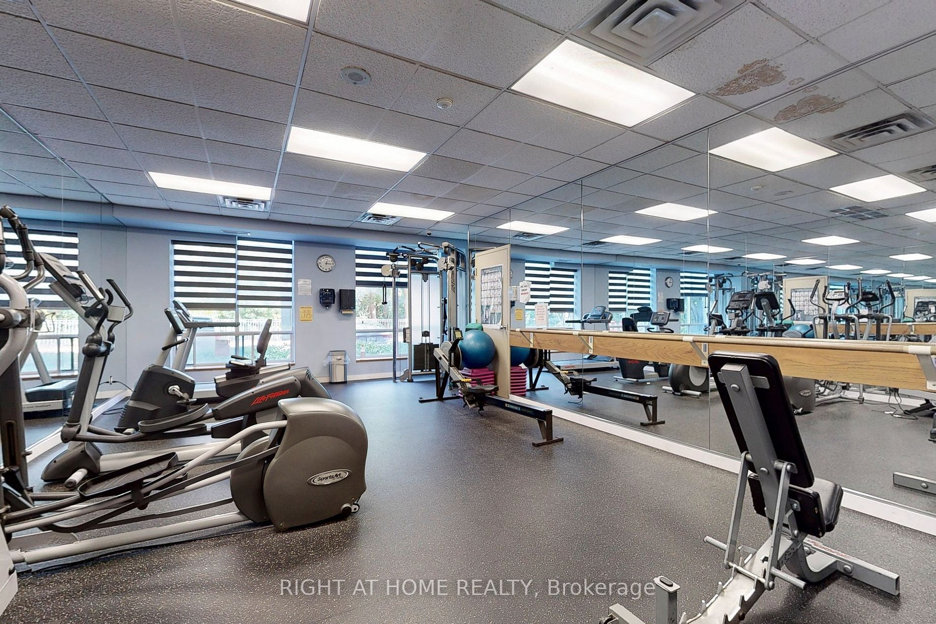 233 Beecroft Rd, #812
