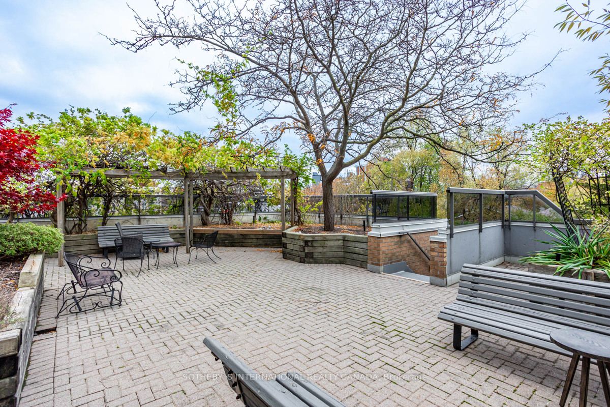 1818 Bayview Ave, #309