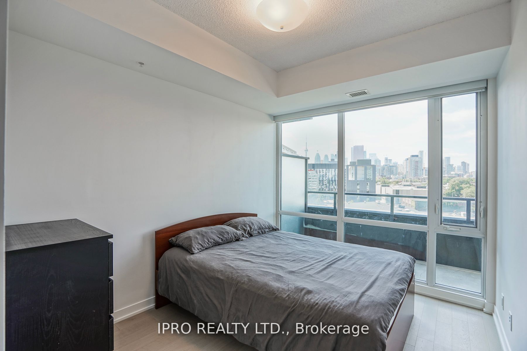 120 Bayview Ave, #N619