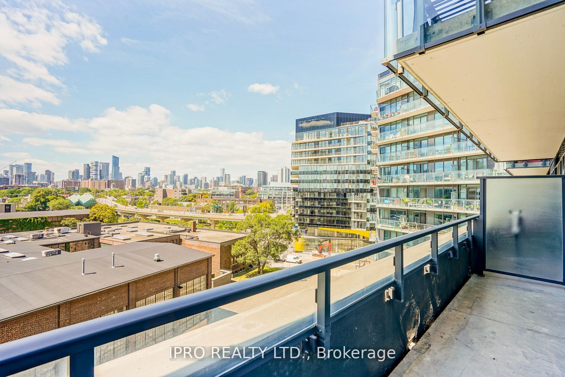 120 Bayview Ave, #N619