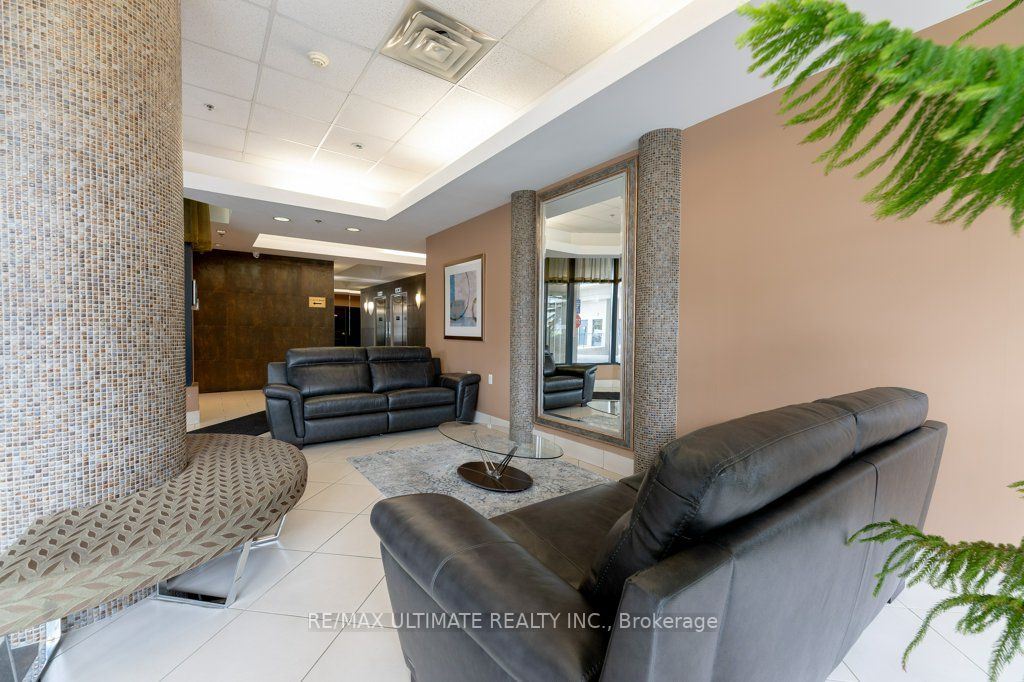 872 Sheppard Ave W, #703