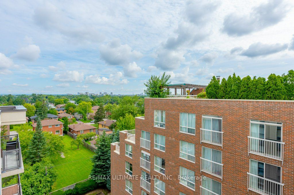 872 Sheppard Ave W, #703