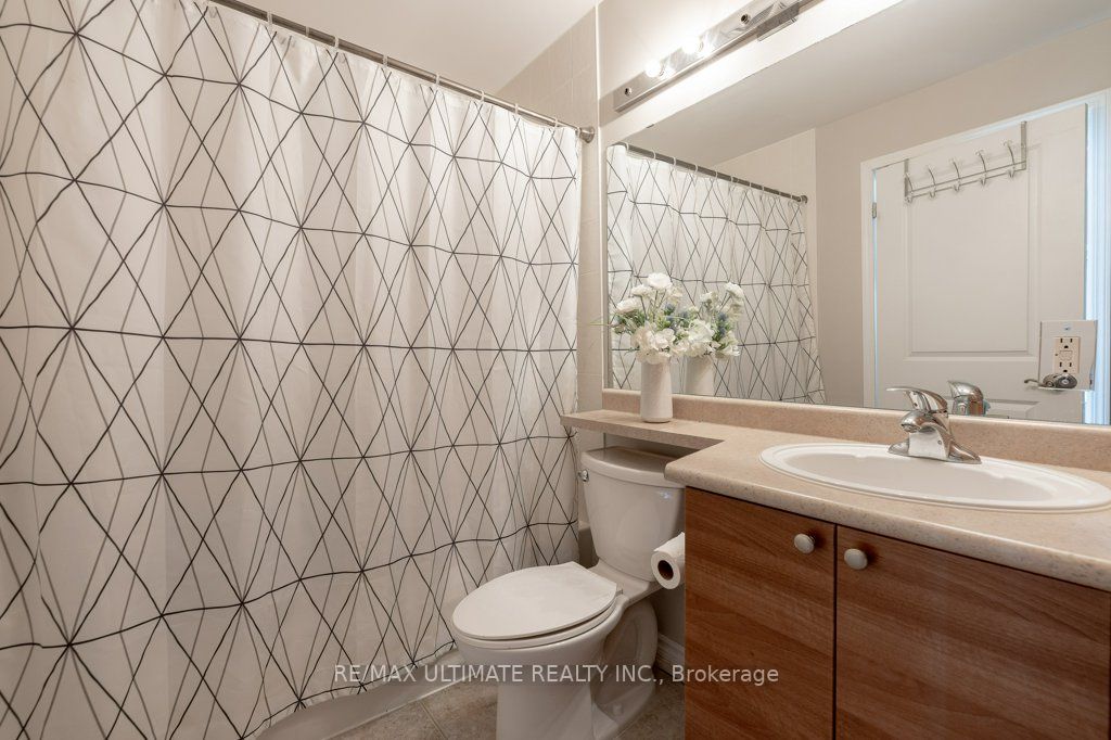 872 Sheppard Ave W, #703