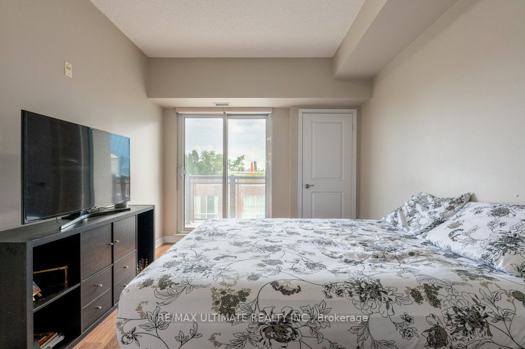 872 Sheppard Ave W, #703