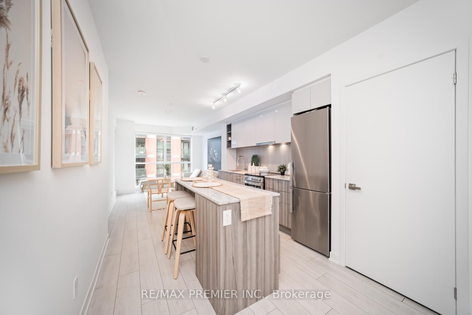 31 Tippett Rd, #445