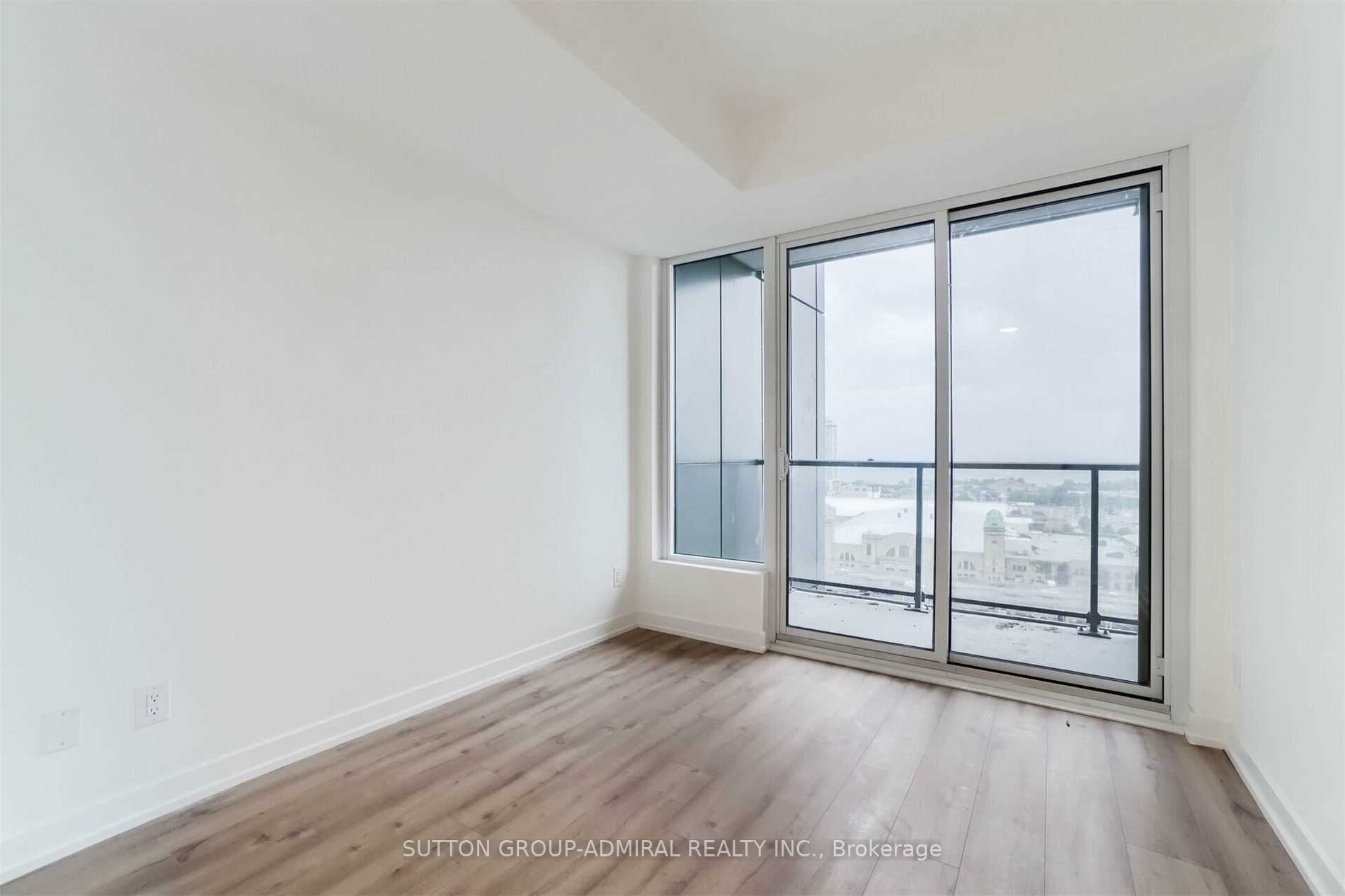 135 East Liberty Street, #1003