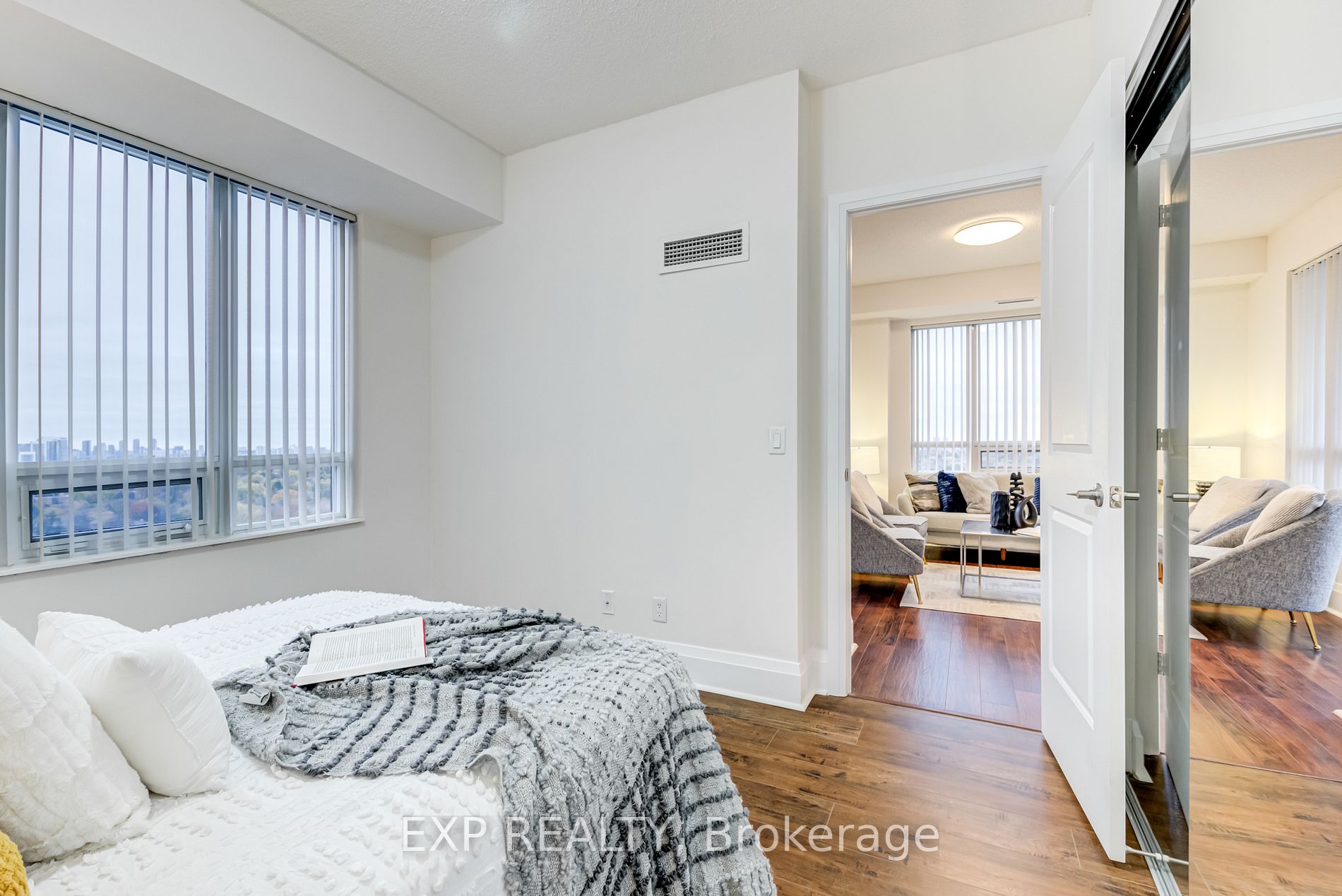100 Harrison Garden Blvd, #1822