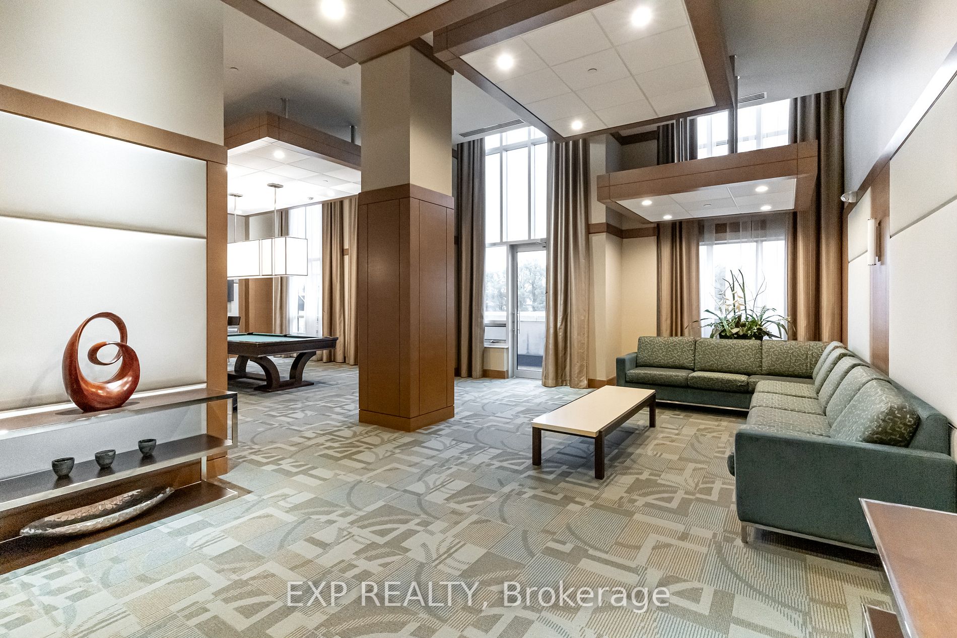 100 Harrison Garden Blvd, #1822