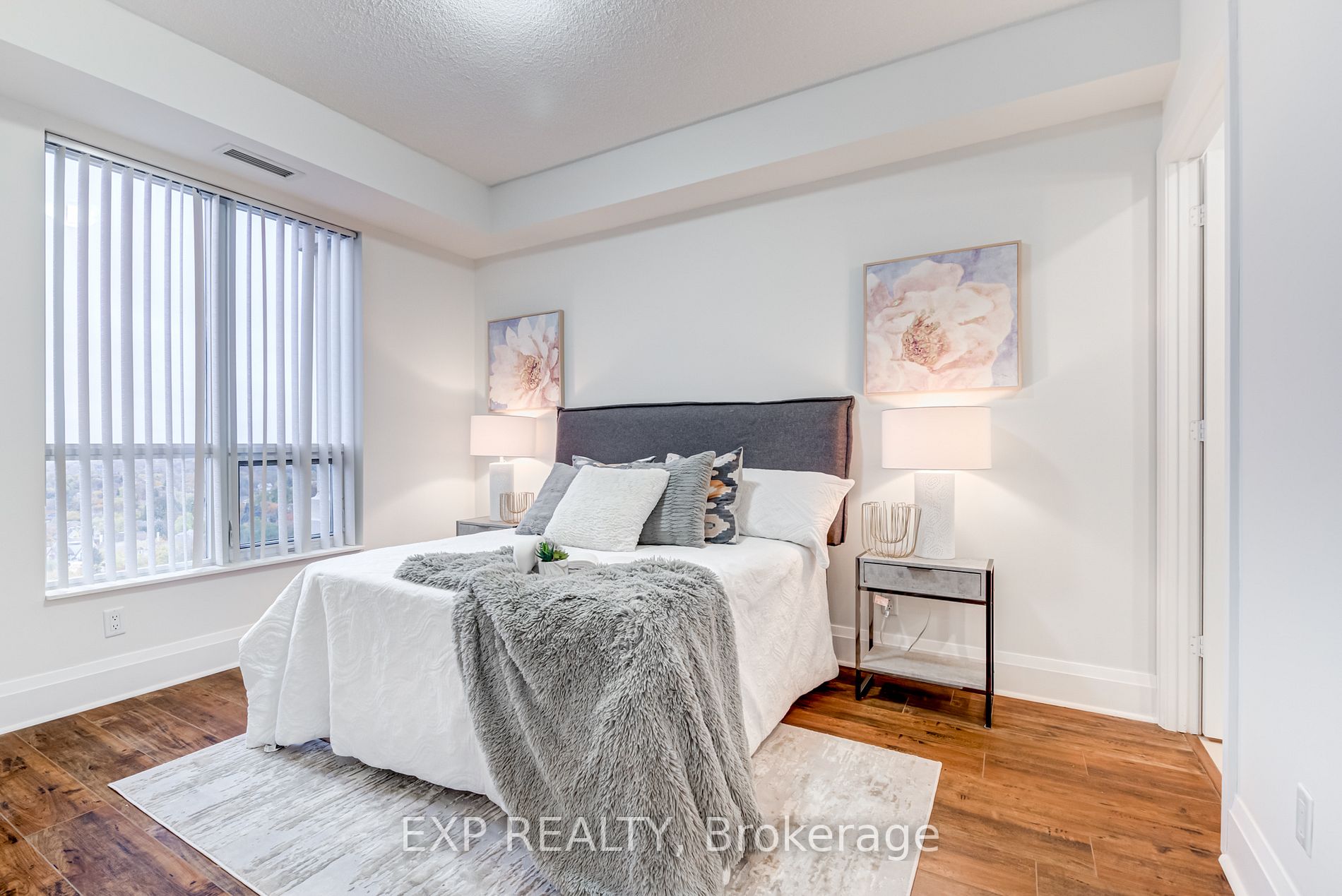 100 Harrison Garden Blvd, #1822