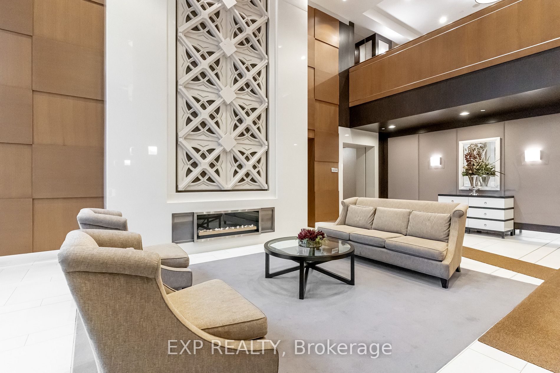 100 Harrison Garden Blvd, #1822